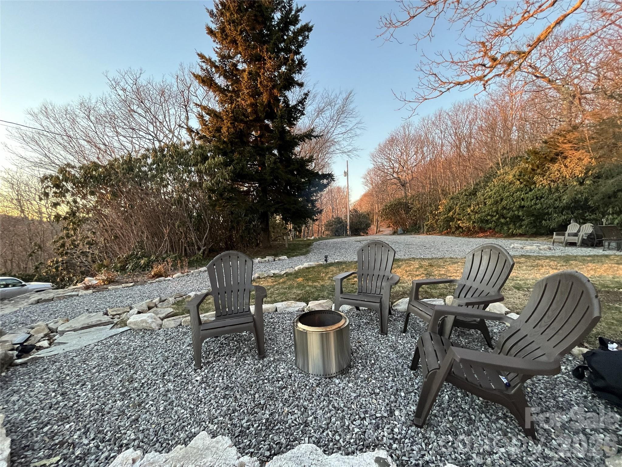 536 Lands End Lane — Maggie Valley