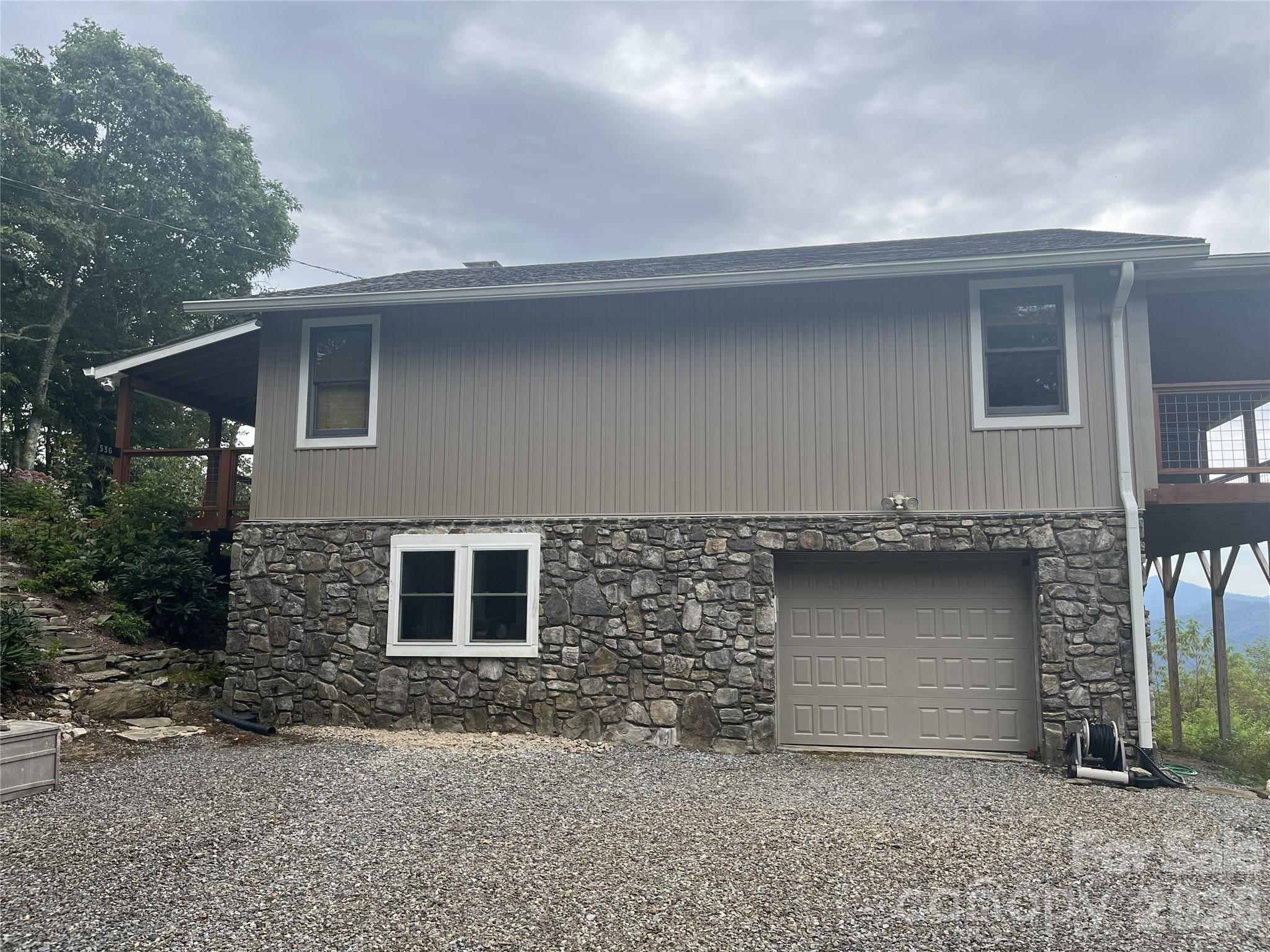 536 Lands End Lane — Maggie Valley