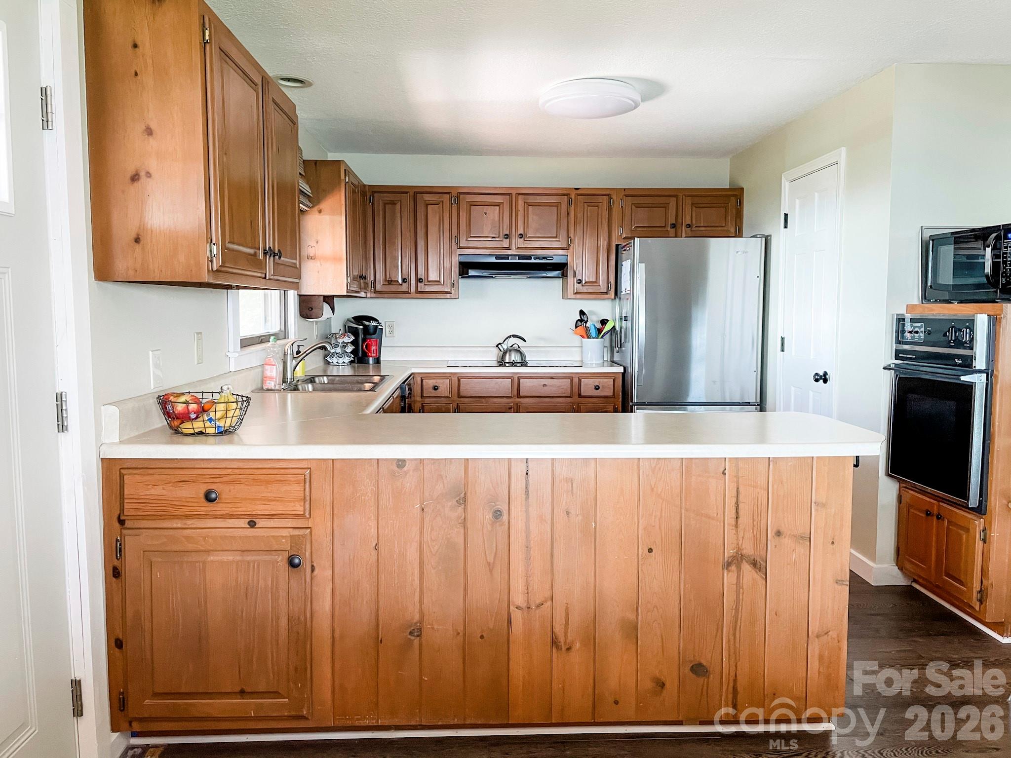536 Lands End Lane — Maggie Valley