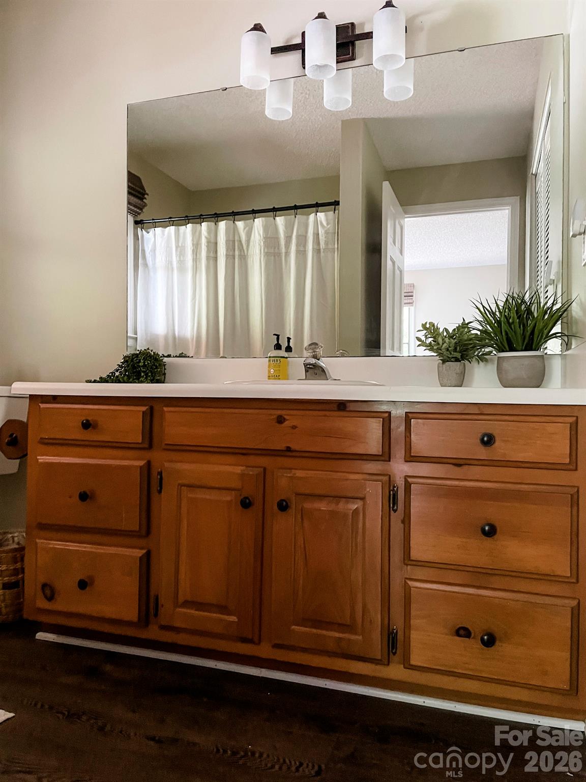 536 Lands End Lane — Maggie Valley