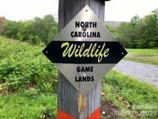 536 Lands End Lane — Maggie Valley