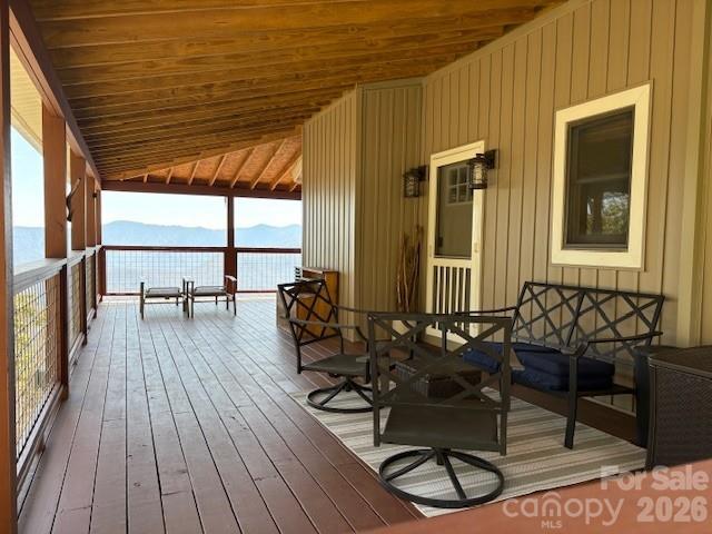 536 Lands End Lane — Maggie Valley