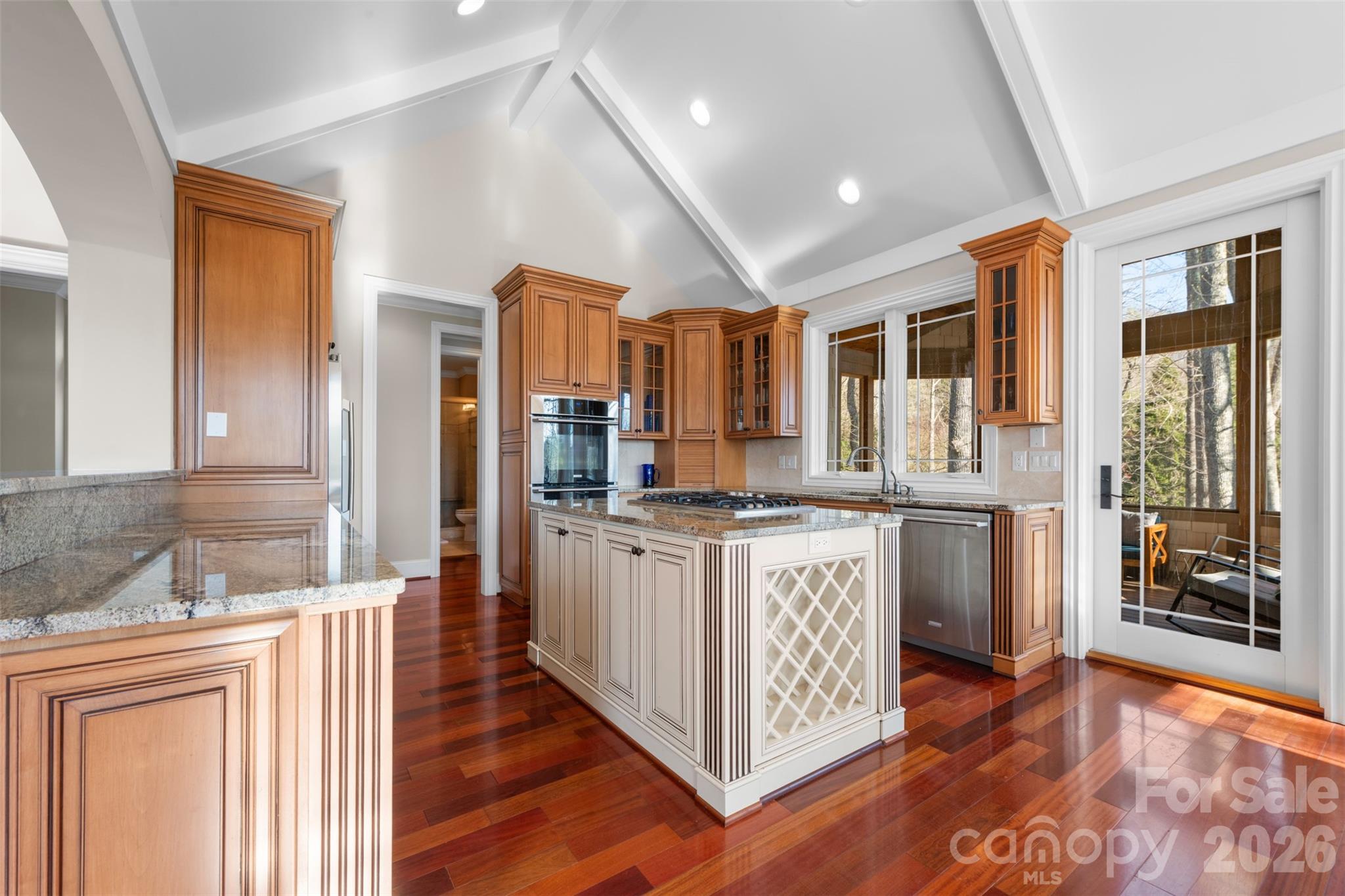 46 N Ridge Lane — Newland