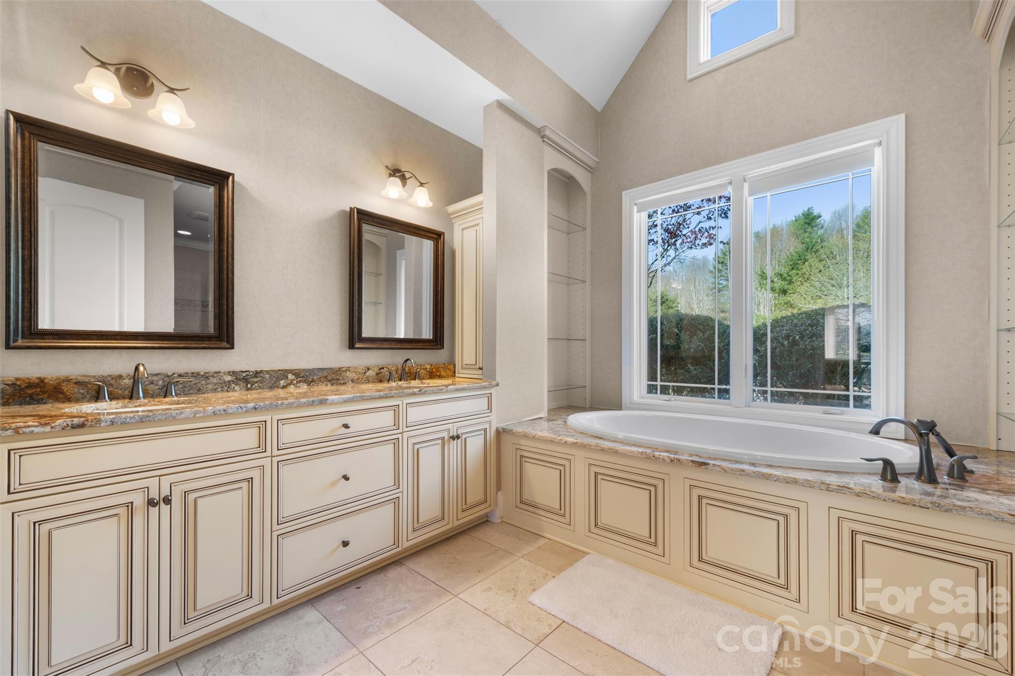 46 N Ridge Lane — Newland