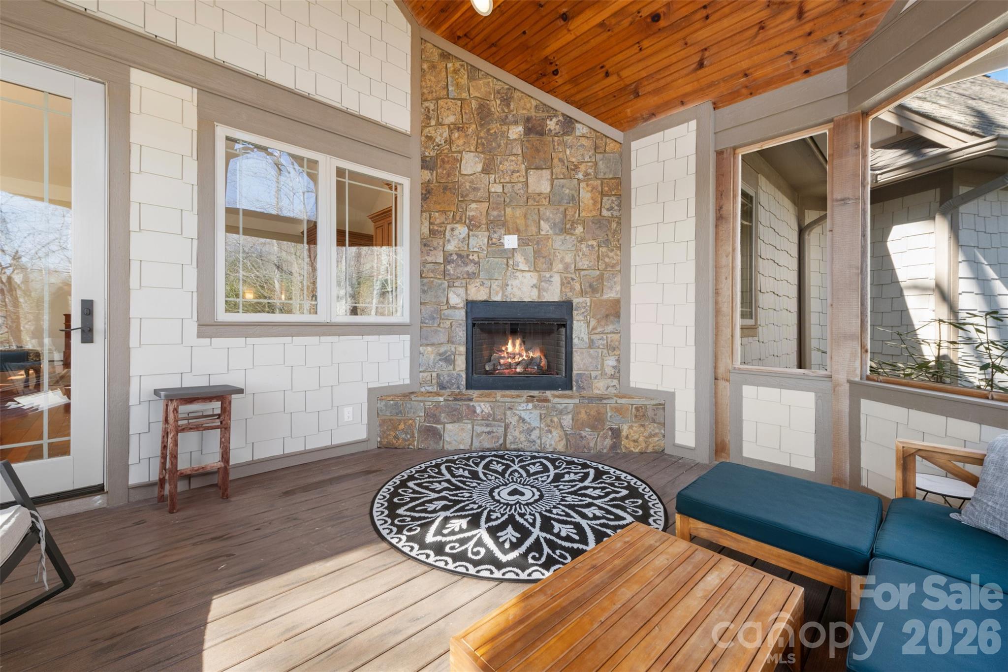 46 N Ridge Lane — Newland
