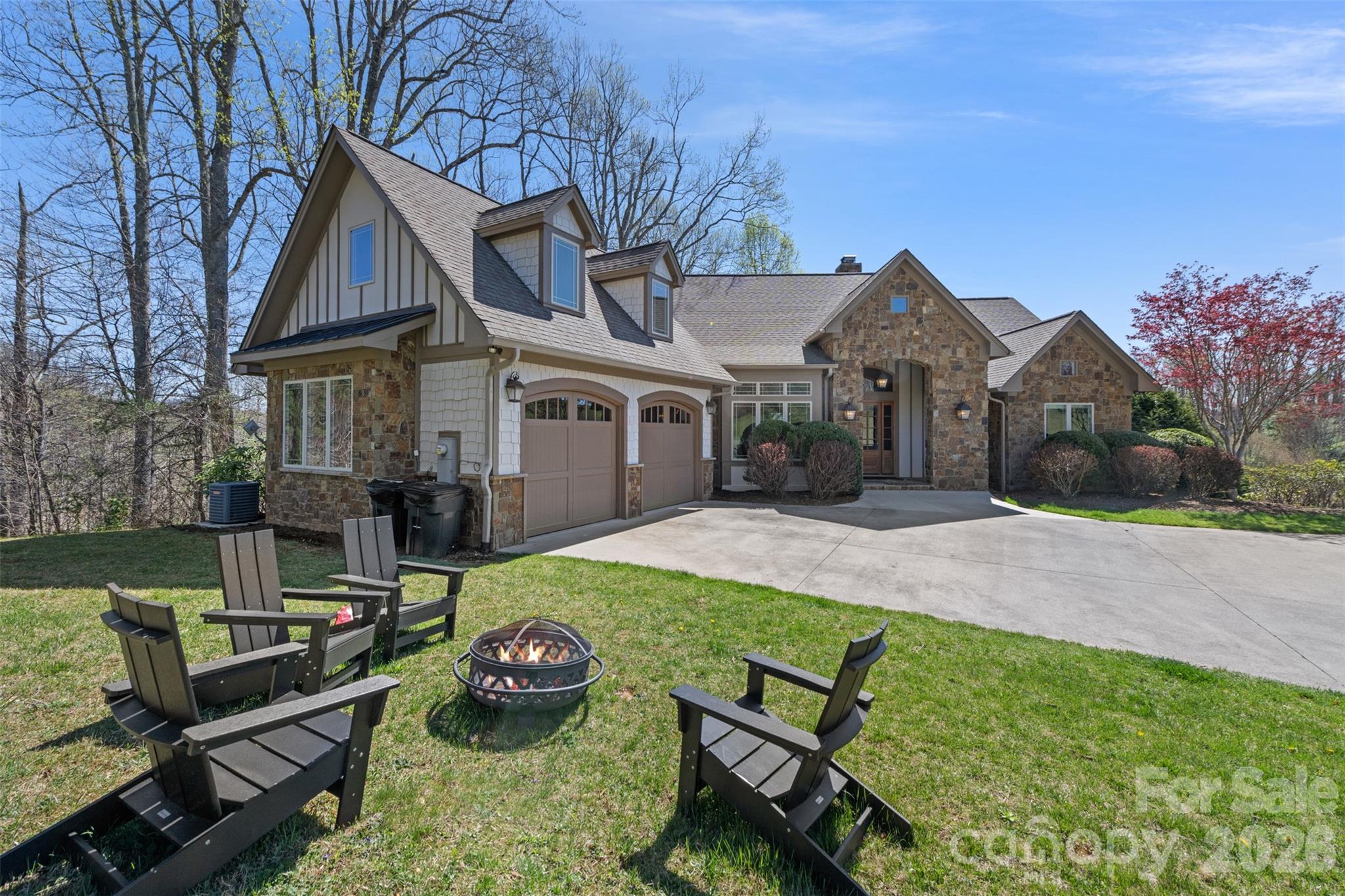 46 N Ridge Lane — Newland