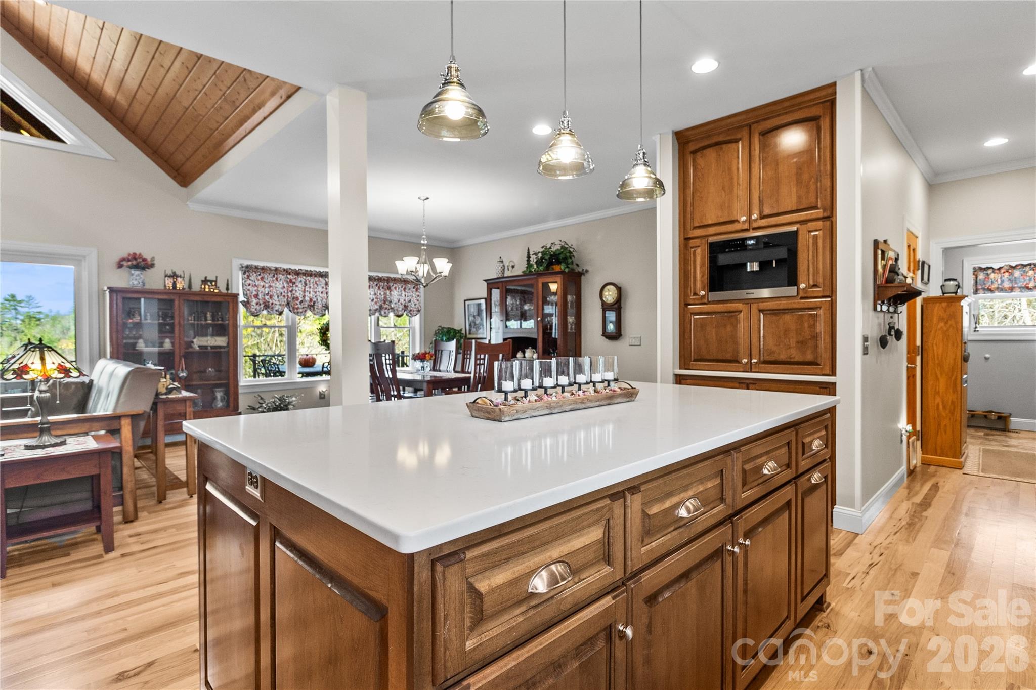 1103 River Ridge Way — Lenoir