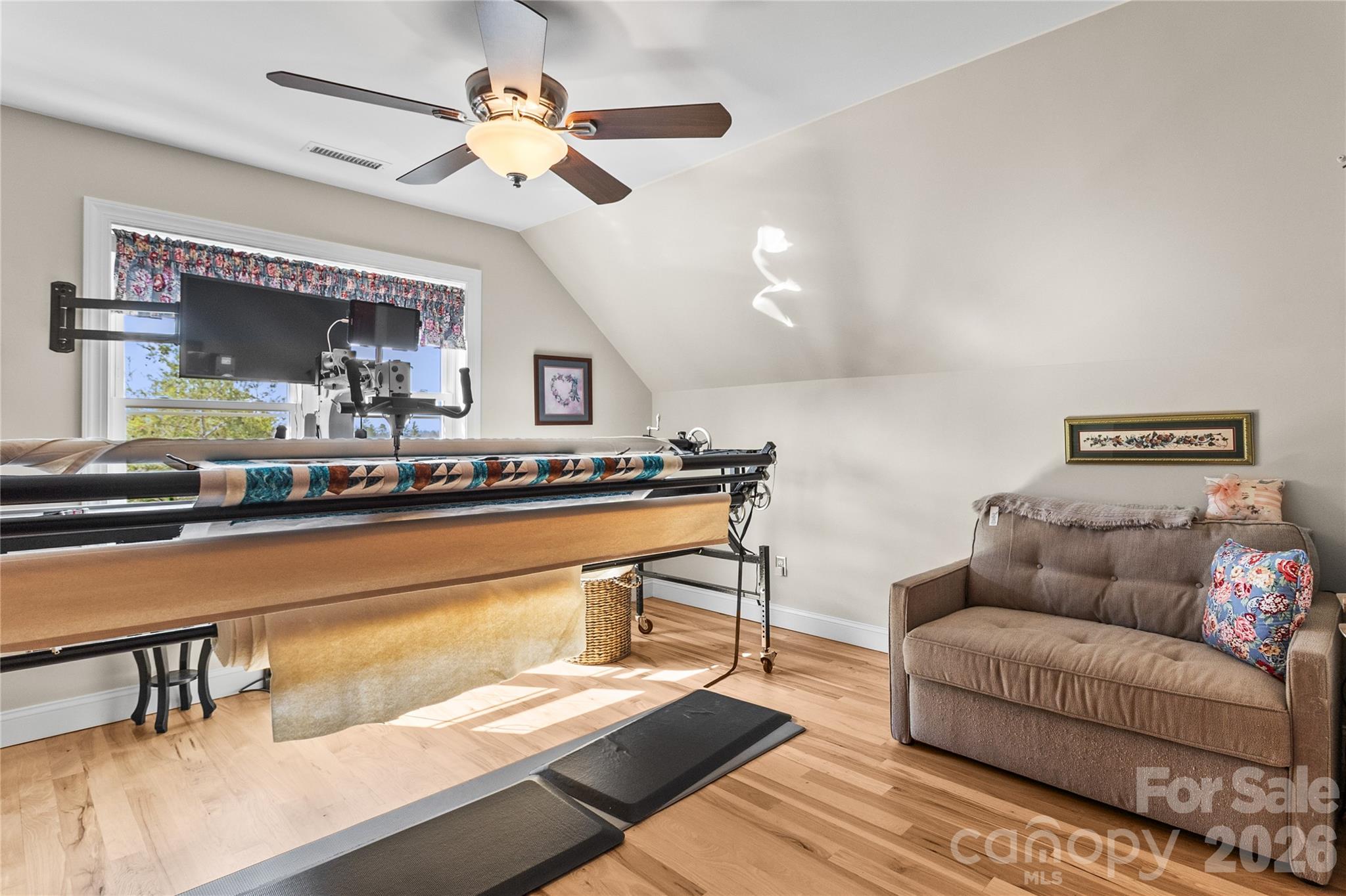 1103 River Ridge Way — Lenoir