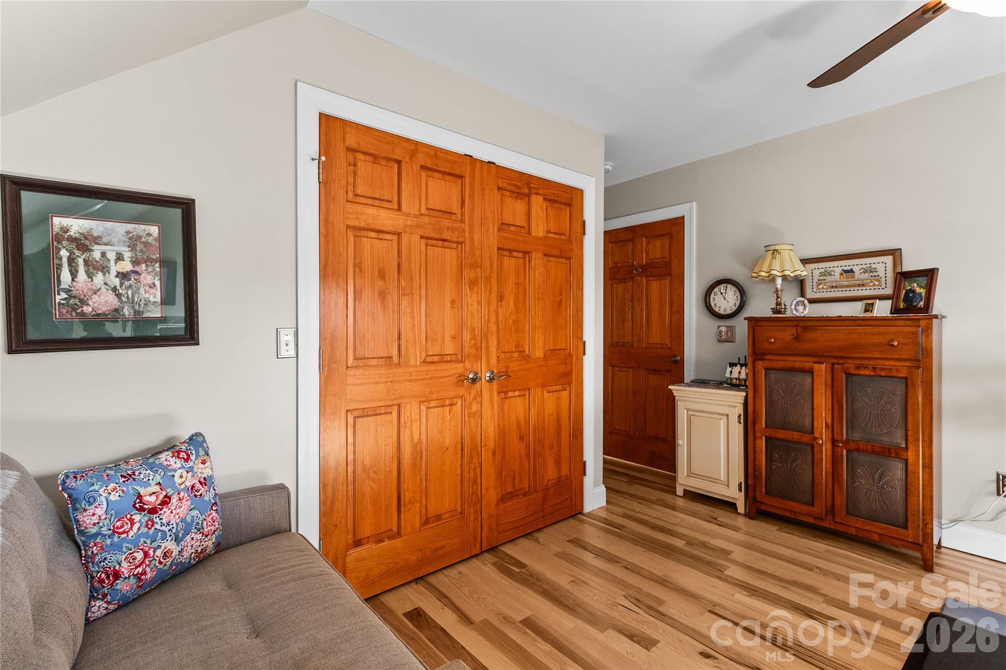 1103 River Ridge Way — Lenoir