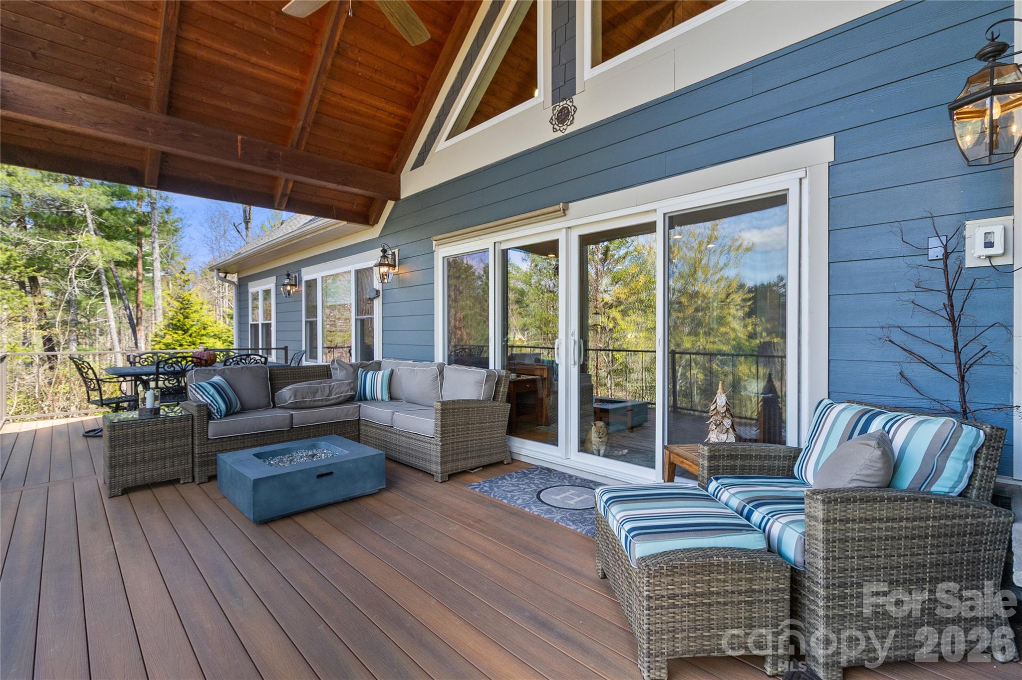 1103 River Ridge Way — Lenoir