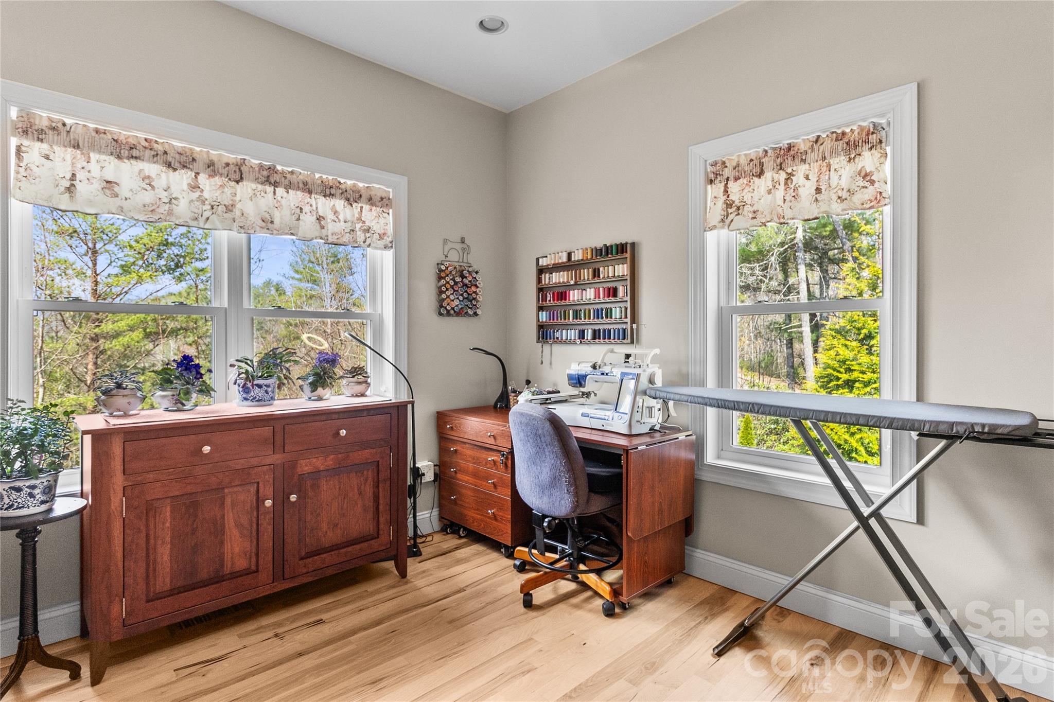 1103 River Ridge Way — Lenoir