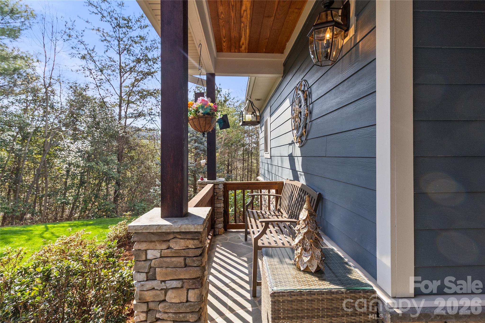 1103 River Ridge Way — Lenoir