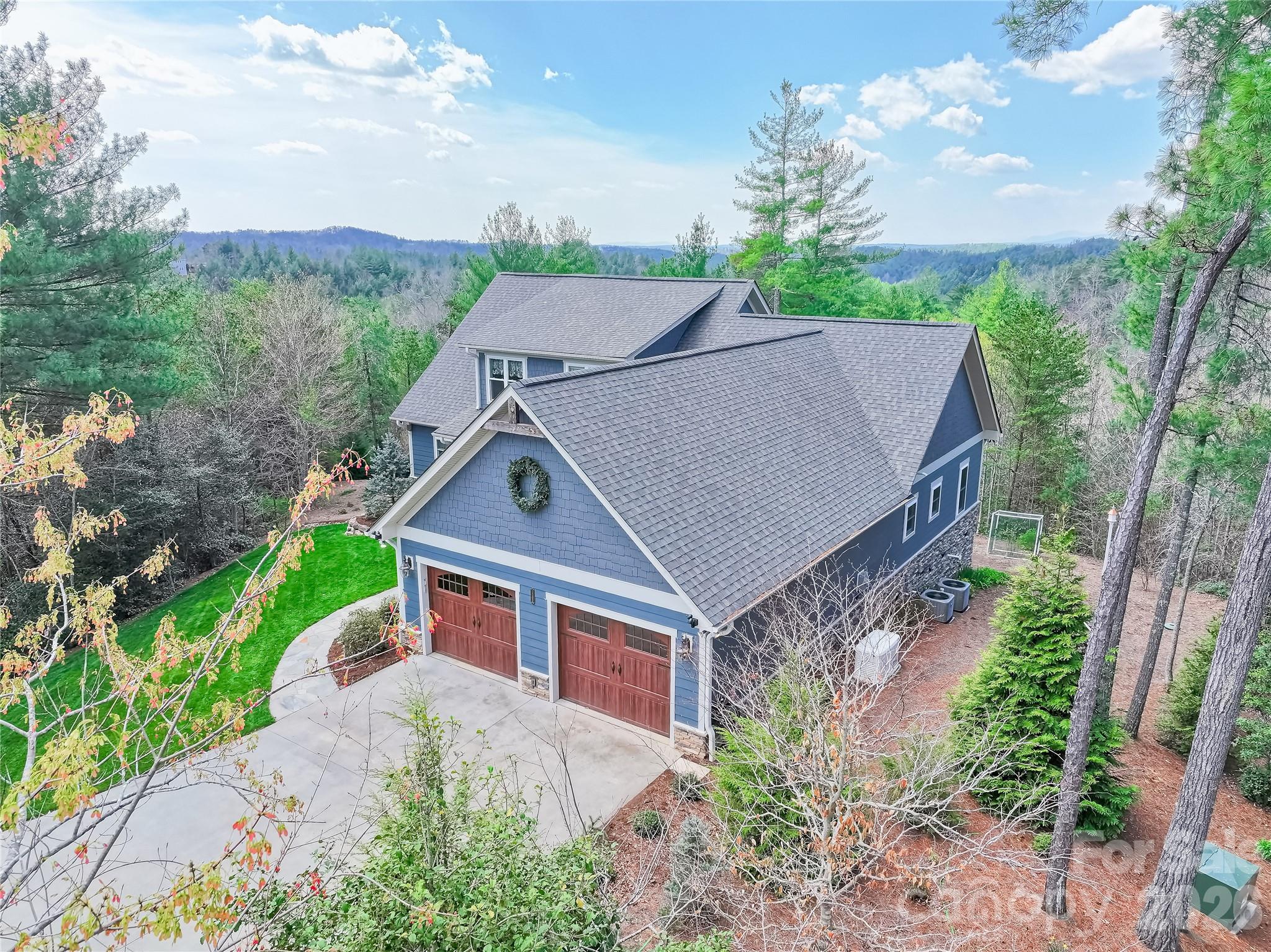 1103 River Ridge Way — Lenoir
