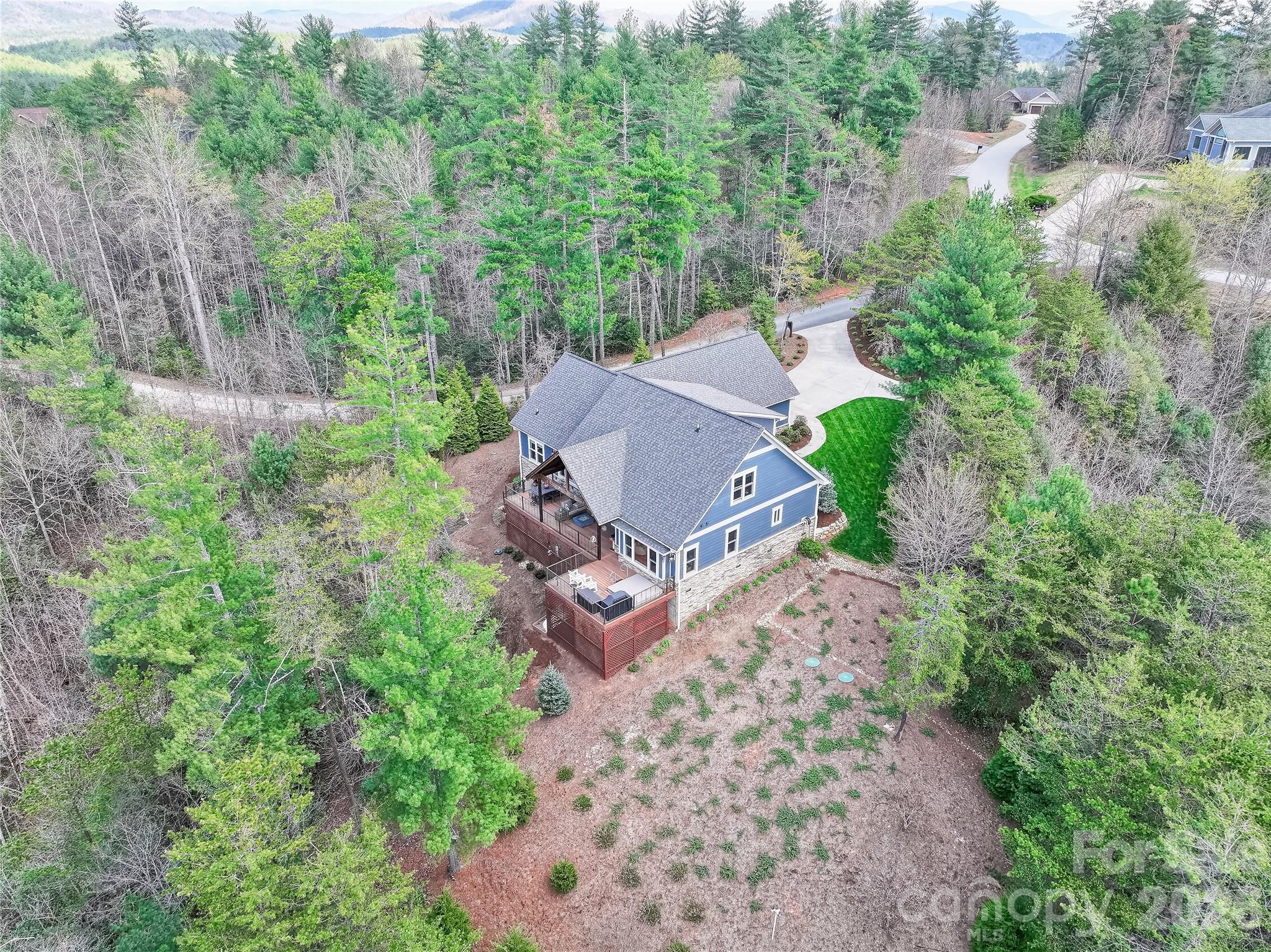 1103 River Ridge Way — Lenoir