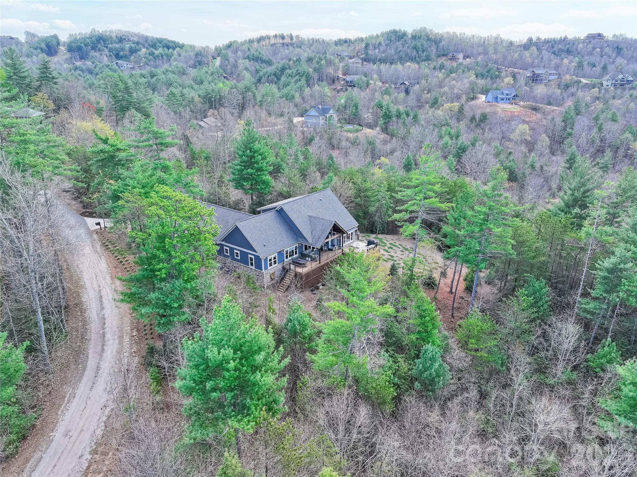 1103 River Ridge Way — Lenoir