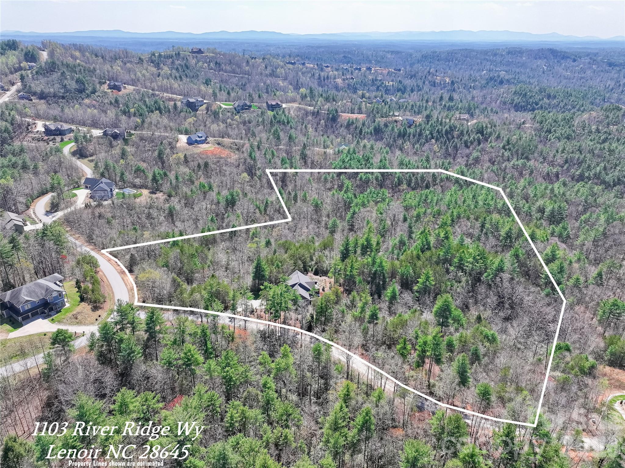 1103 River Ridge Way — Lenoir