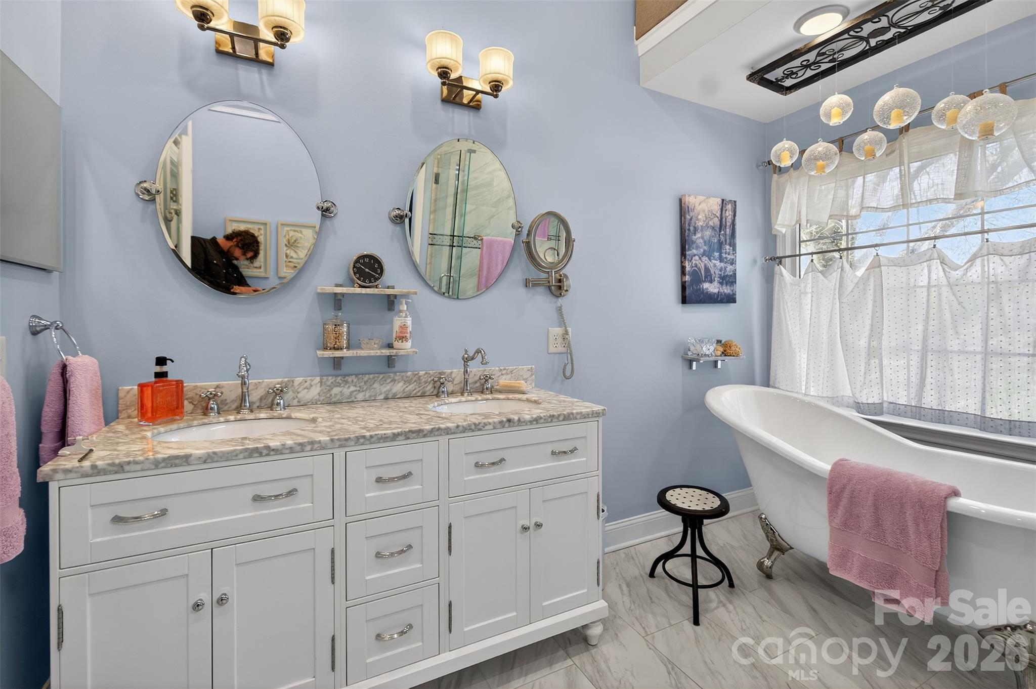 8601 Walsham Drive — Charlotte