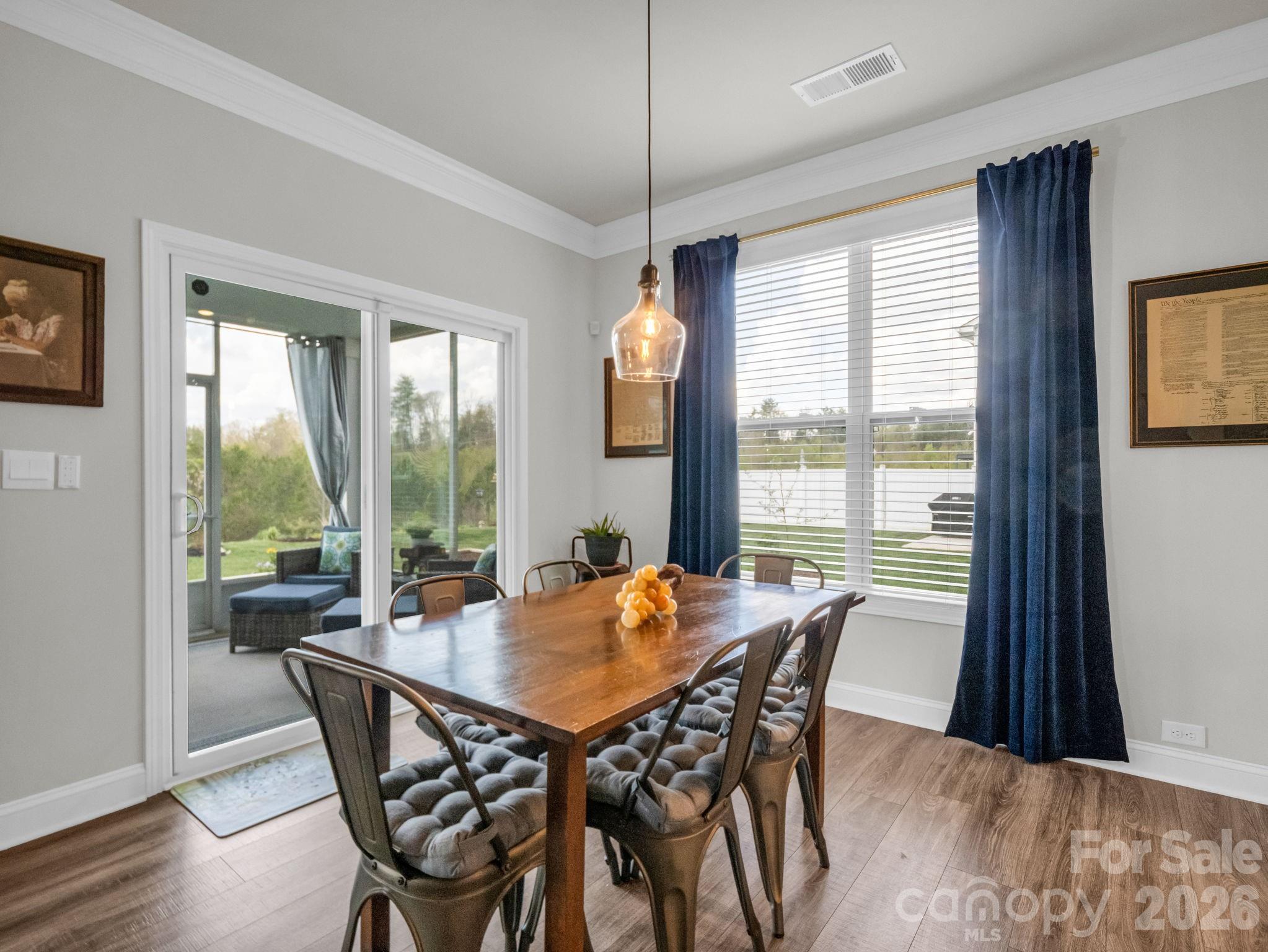255 Fox Cove Road — Hendersonville