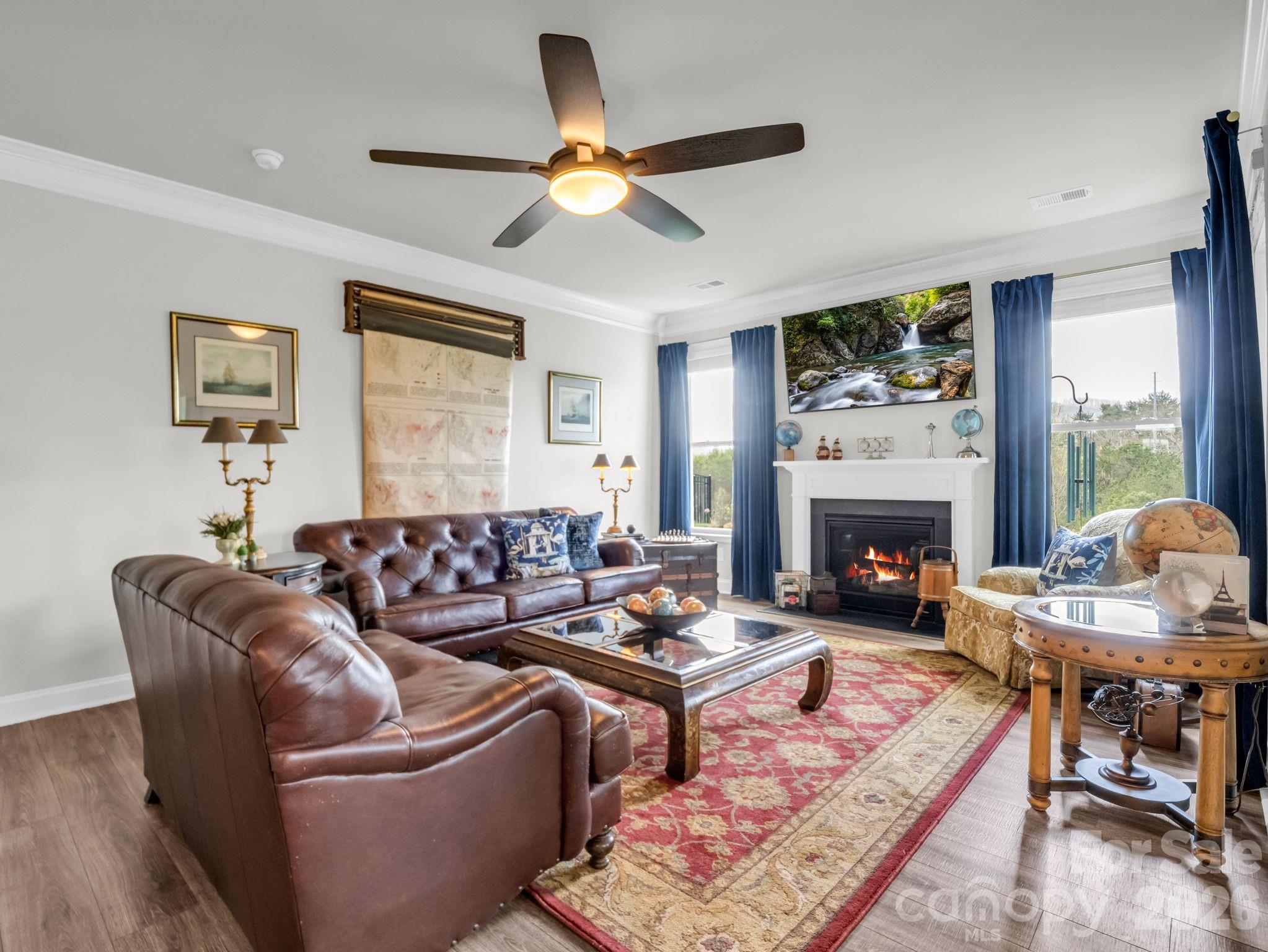 255 Fox Cove Road — Hendersonville