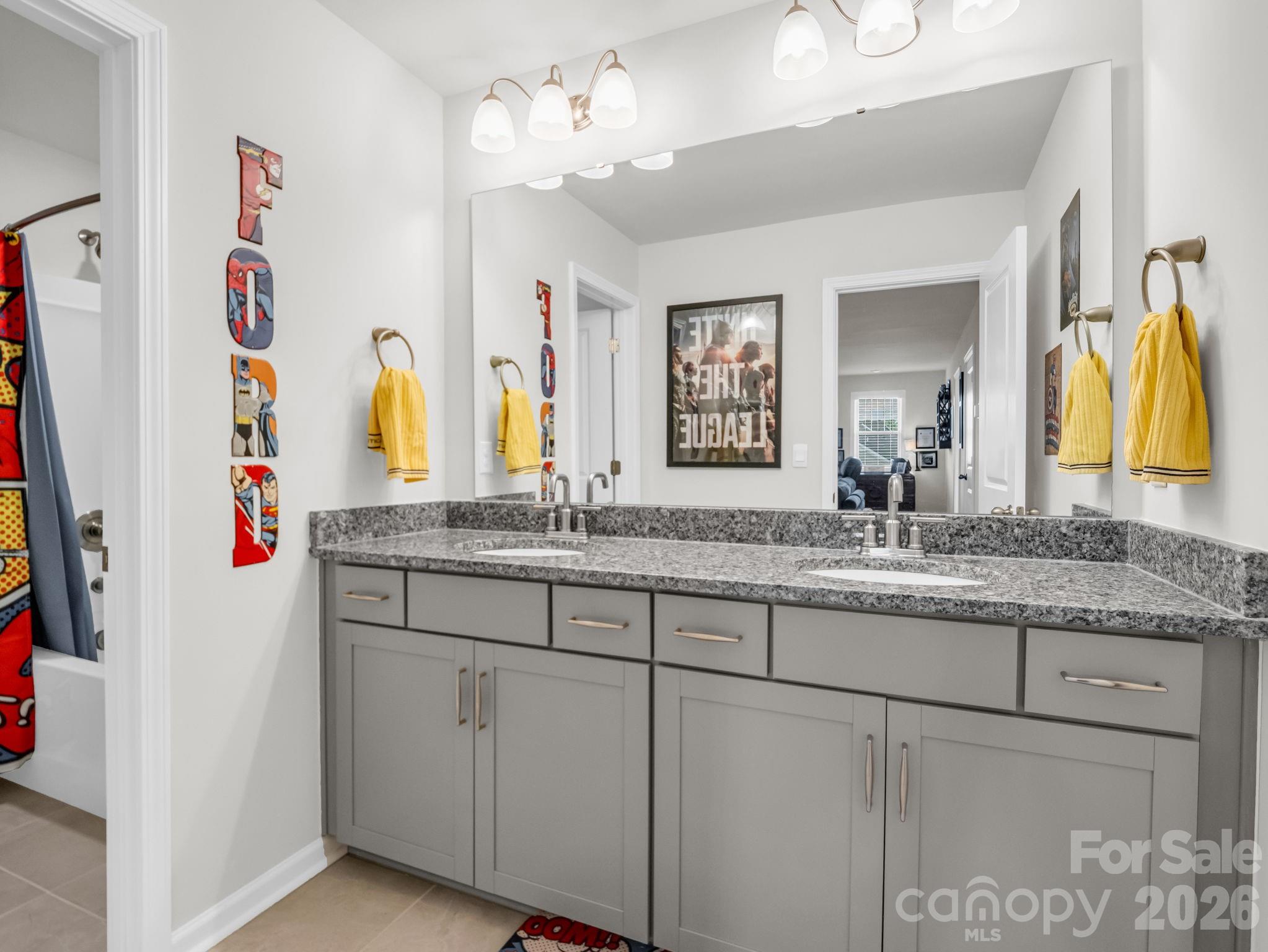 255 Fox Cove Road — Hendersonville