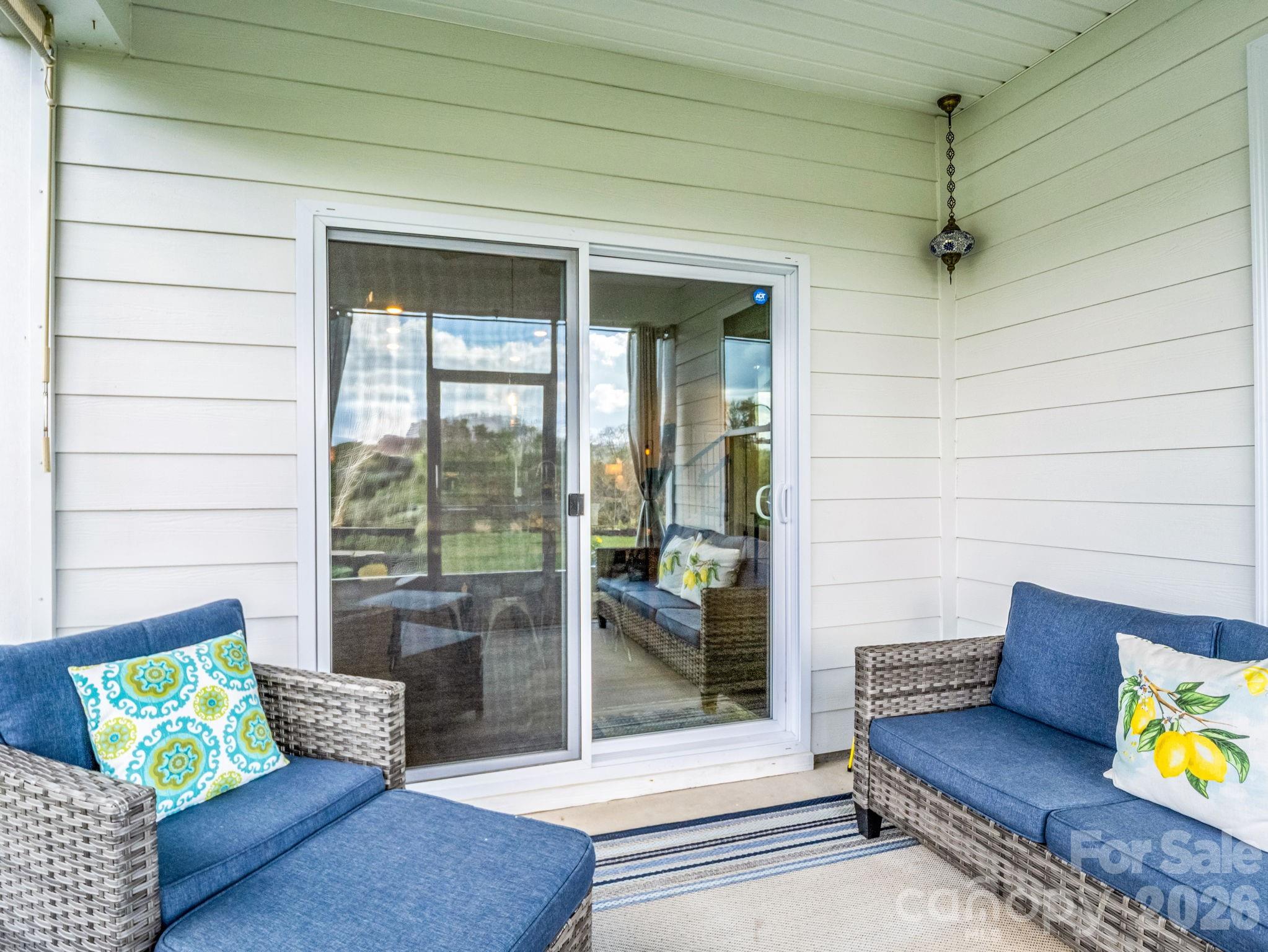 255 Fox Cove Road — Hendersonville