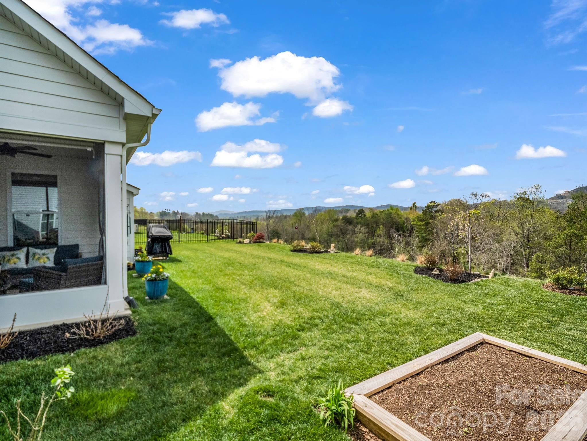 255 Fox Cove Road — Hendersonville