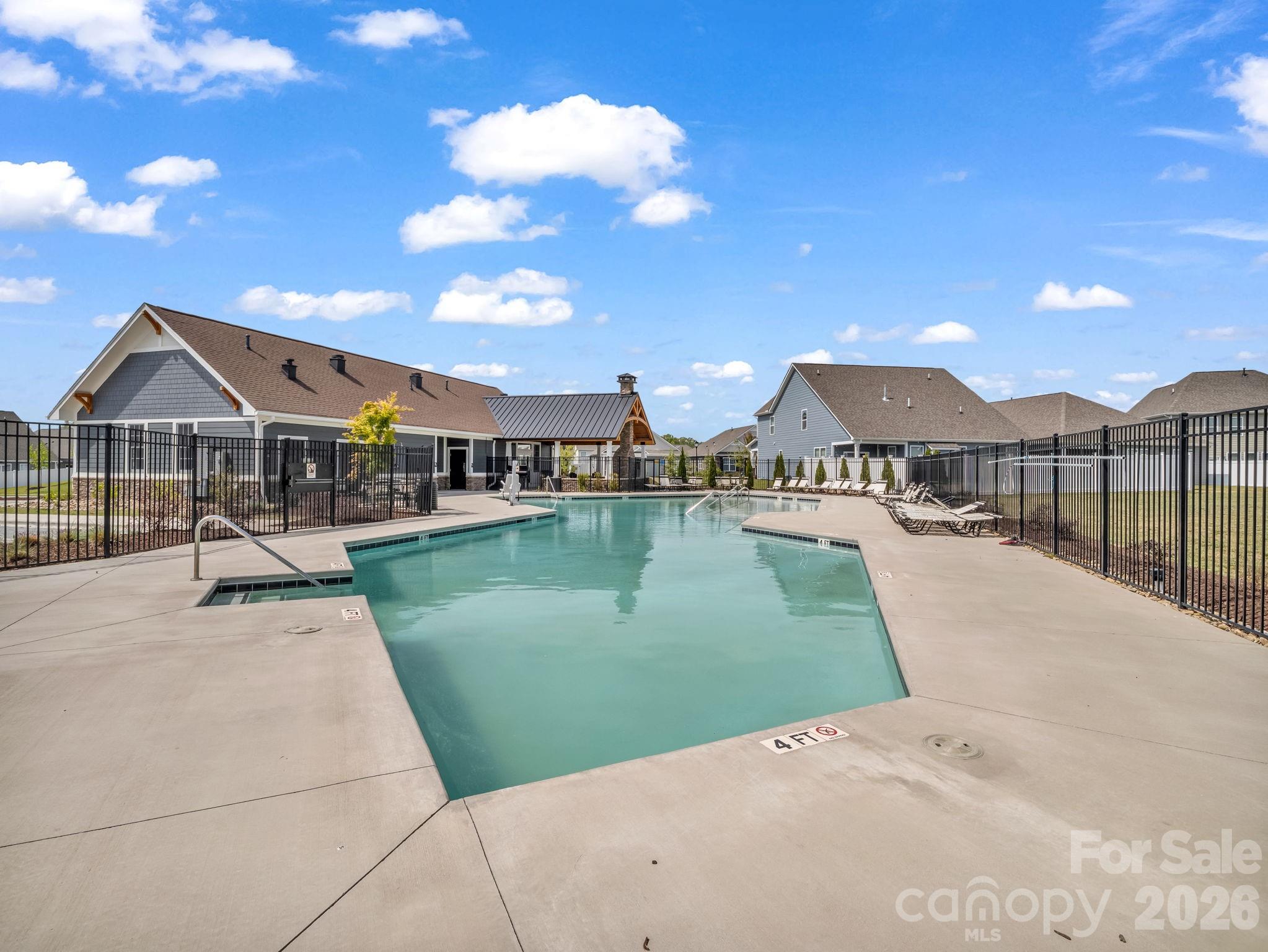255 Fox Cove Road — Hendersonville