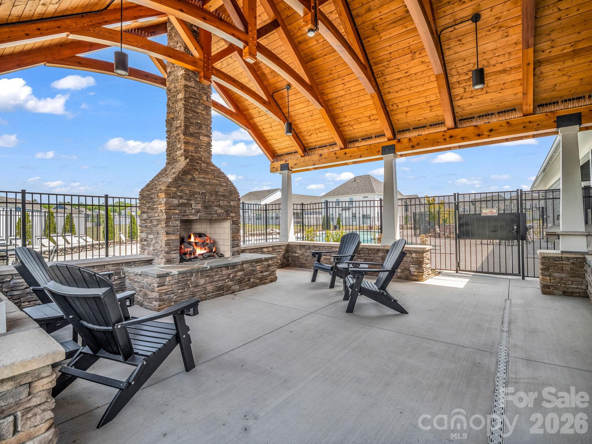 255 Fox Cove Road — Hendersonville