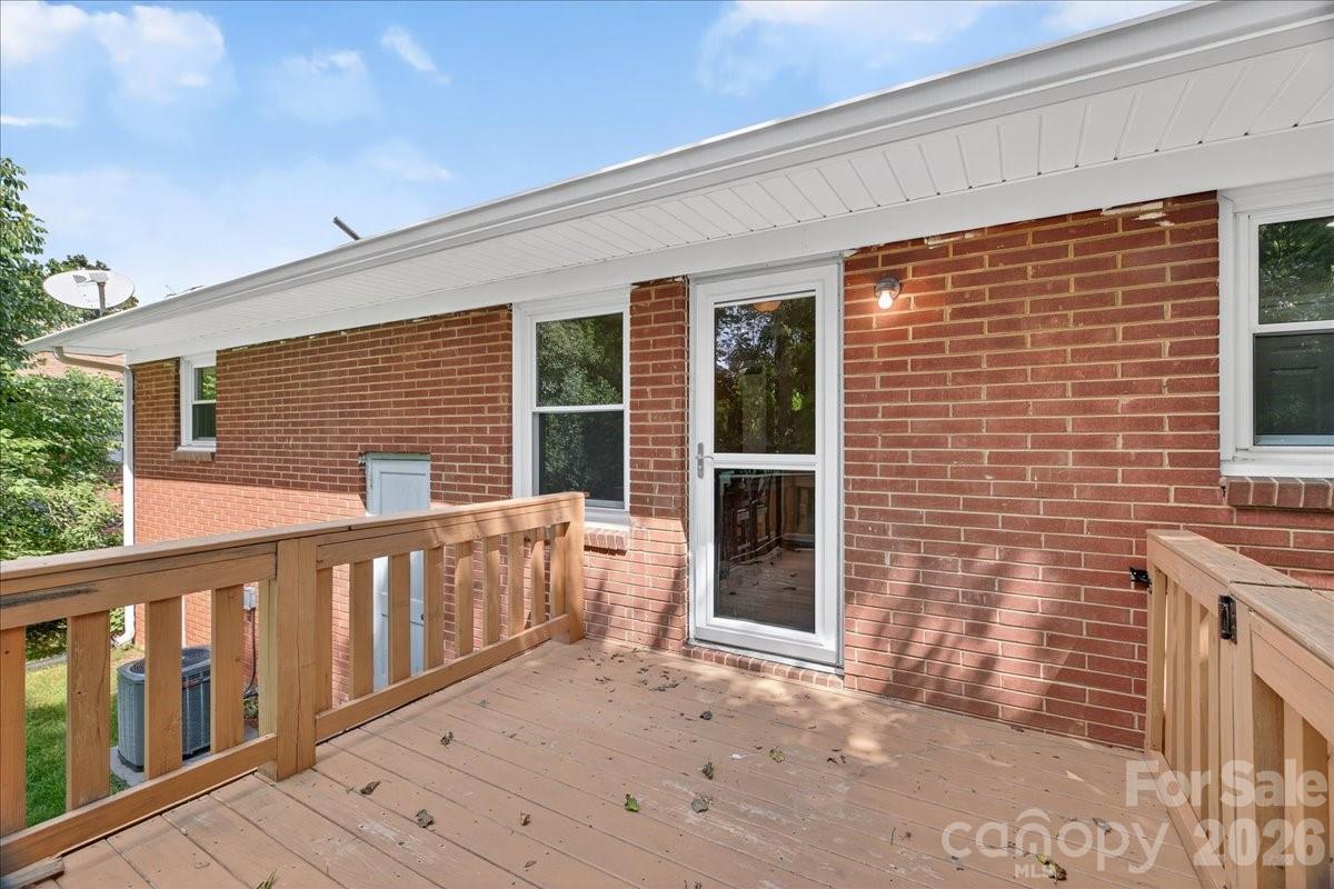 2221 Ludlow Drive — Charlotte