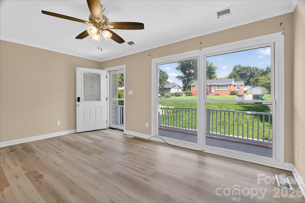 2221 Ludlow Drive — Charlotte
