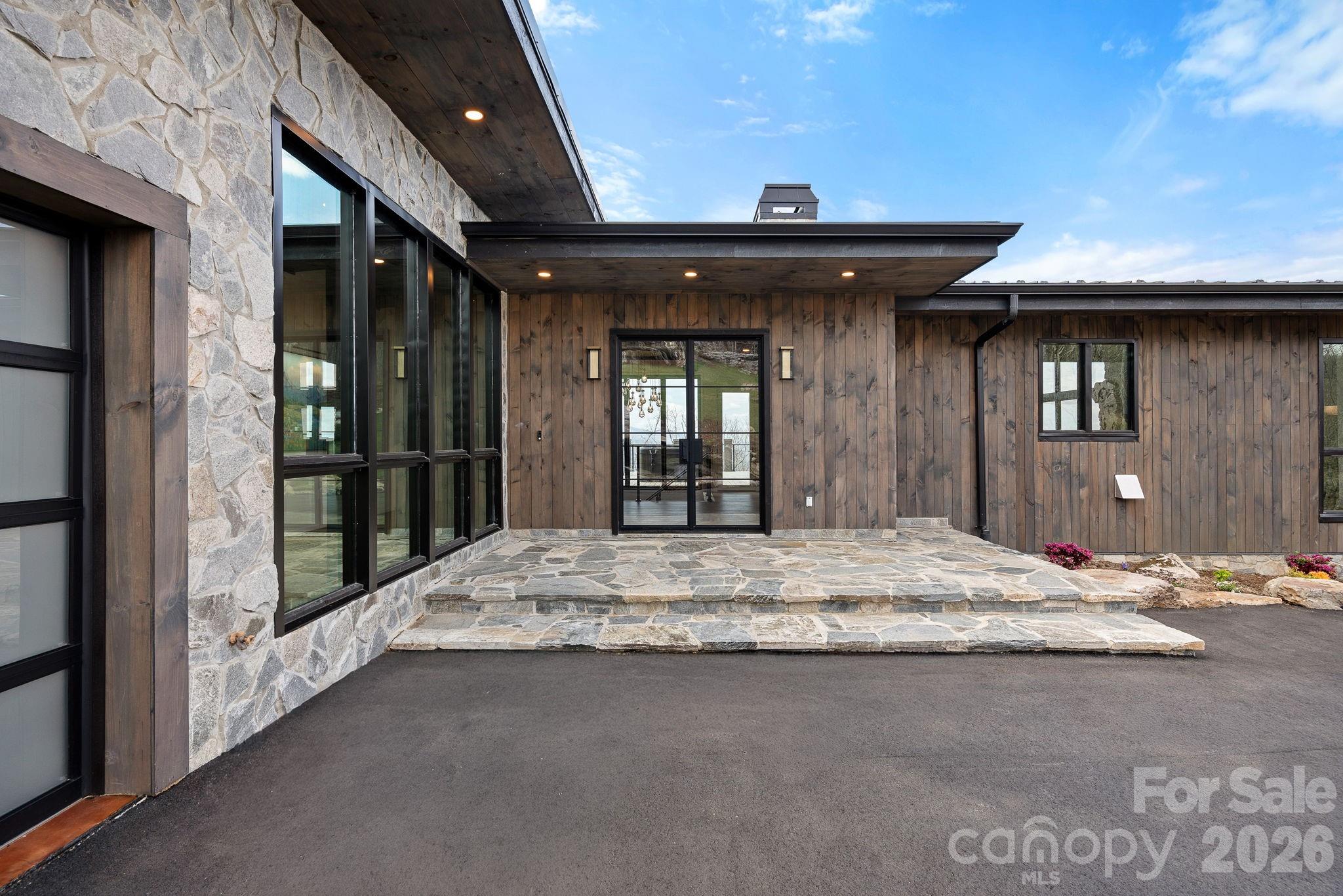 404 Silver Eagle Trail — Banner Elk