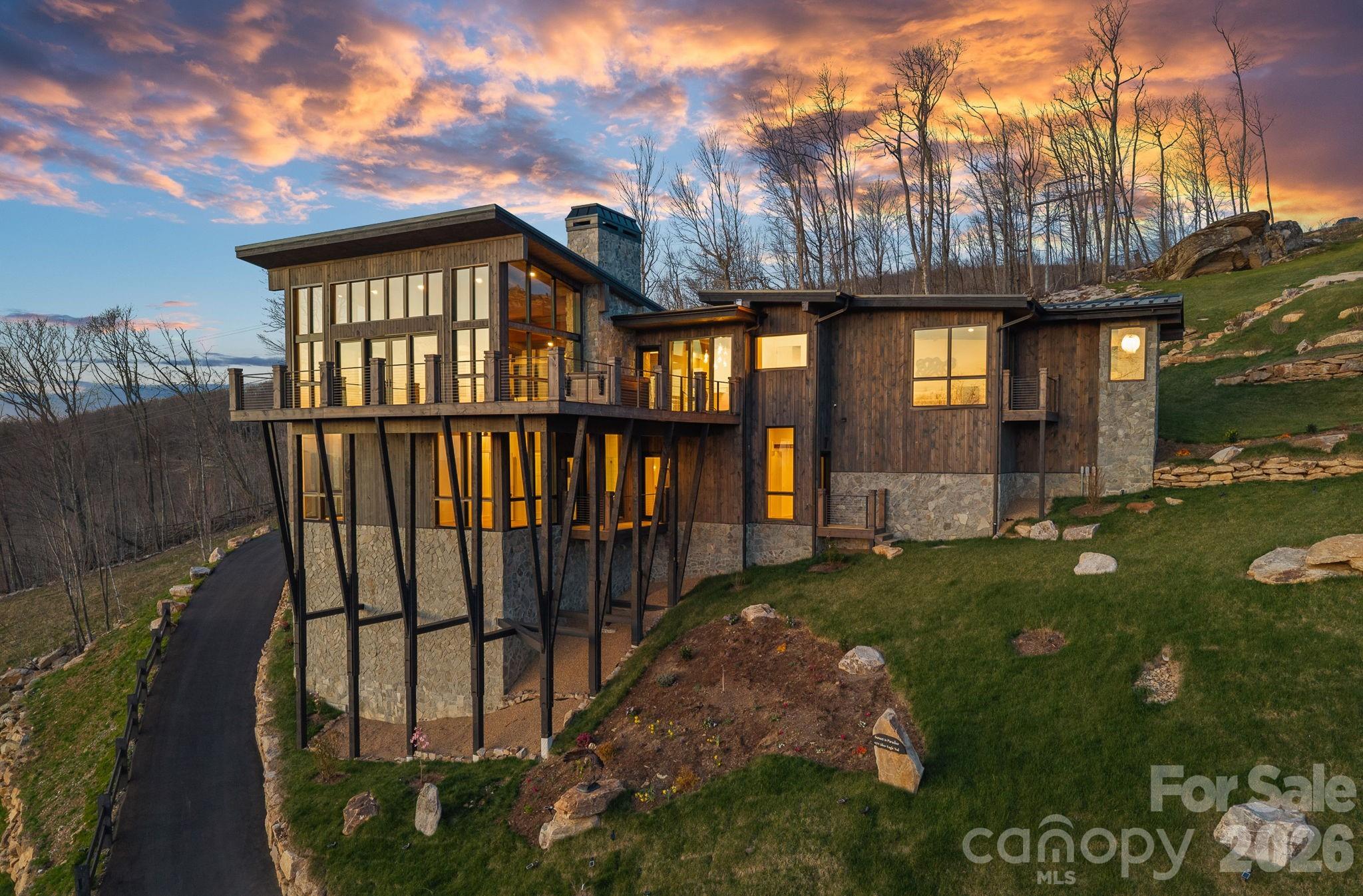 404 Silver Eagle Trail — Banner Elk