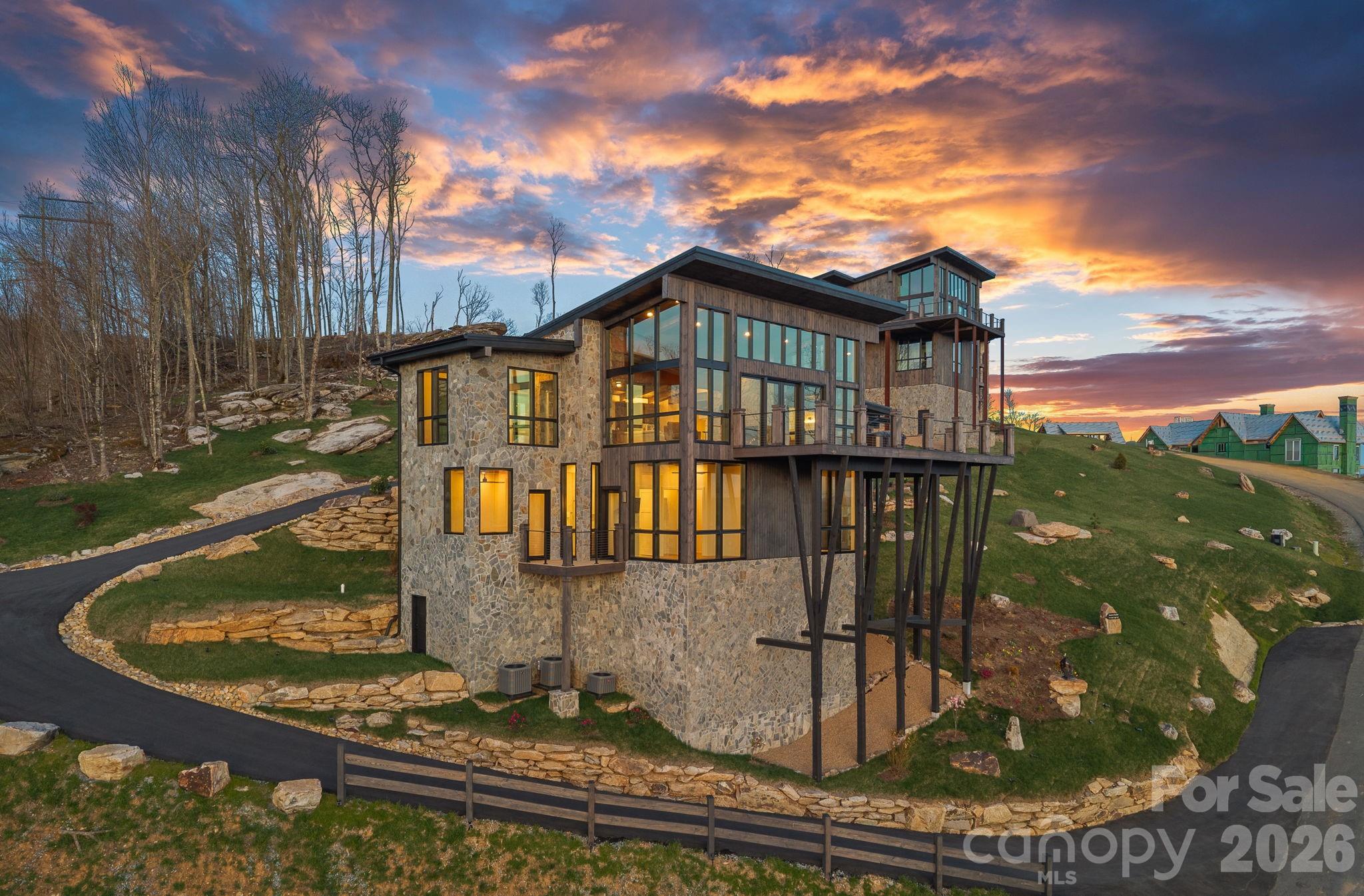 404 Silver Eagle Trail — Banner Elk