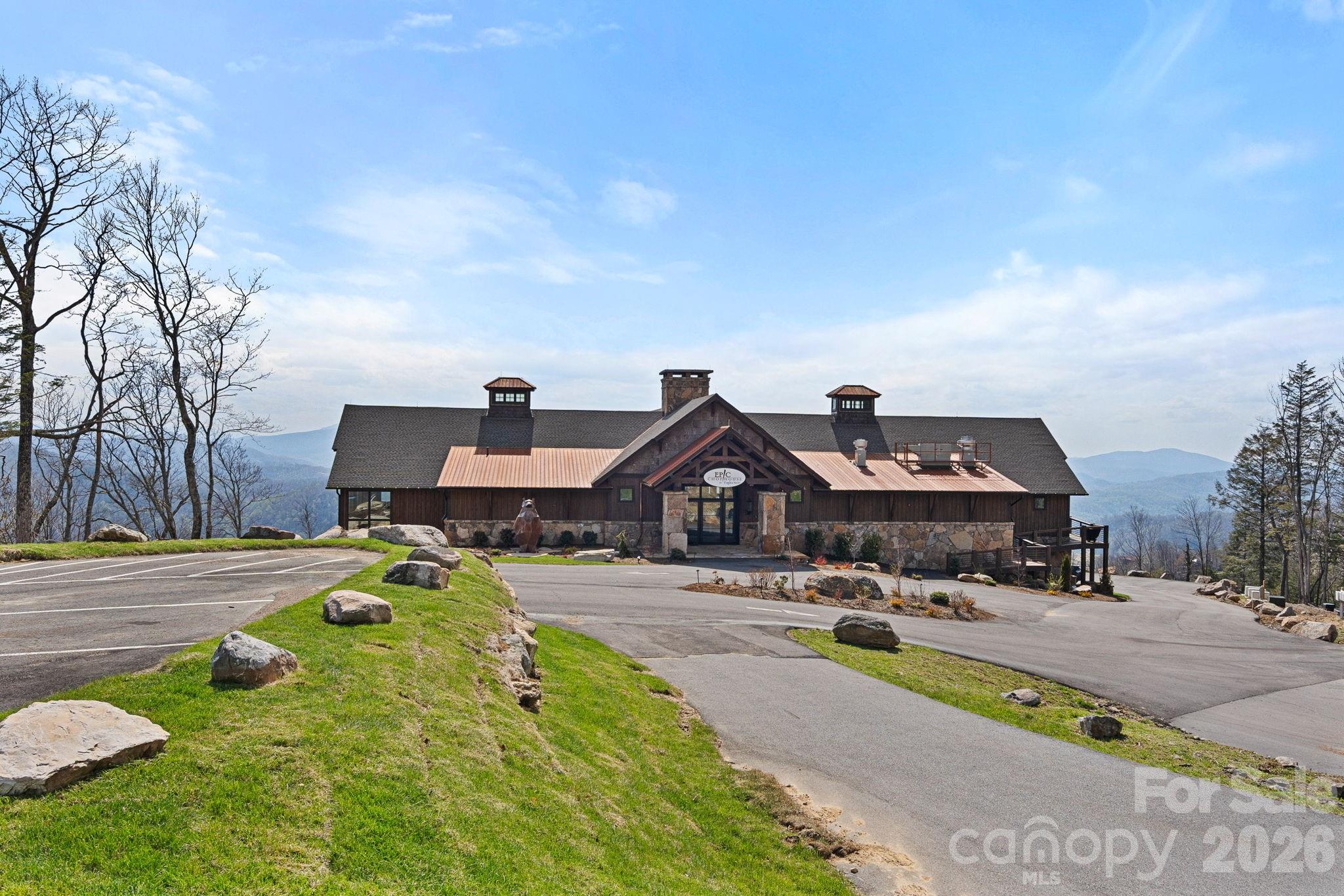 404 Silver Eagle Trail — Banner Elk