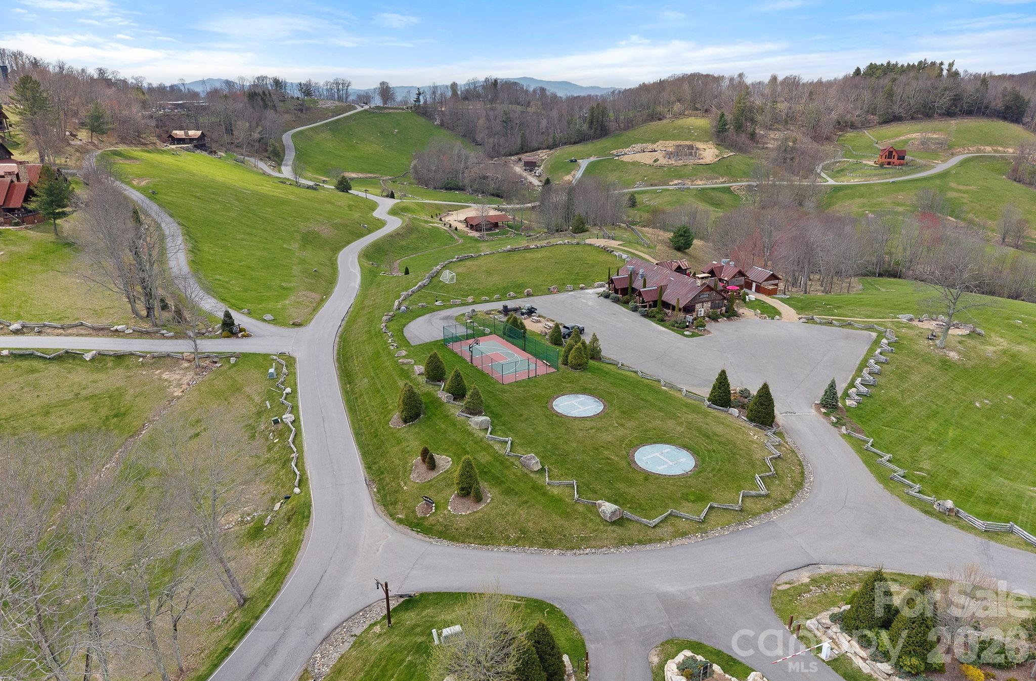 404 Silver Eagle Trail — Banner Elk