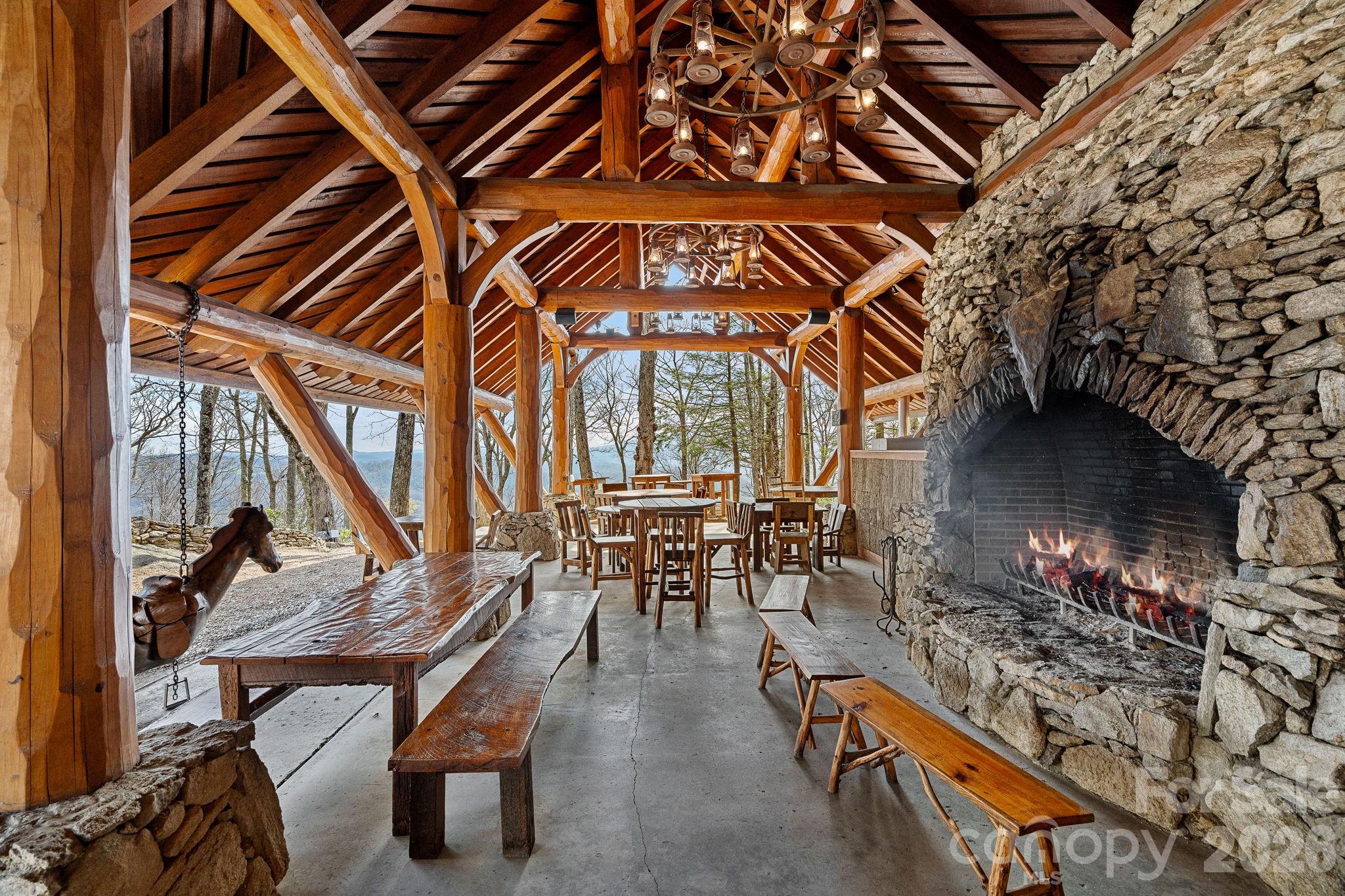 404 Silver Eagle Trail — Banner Elk
