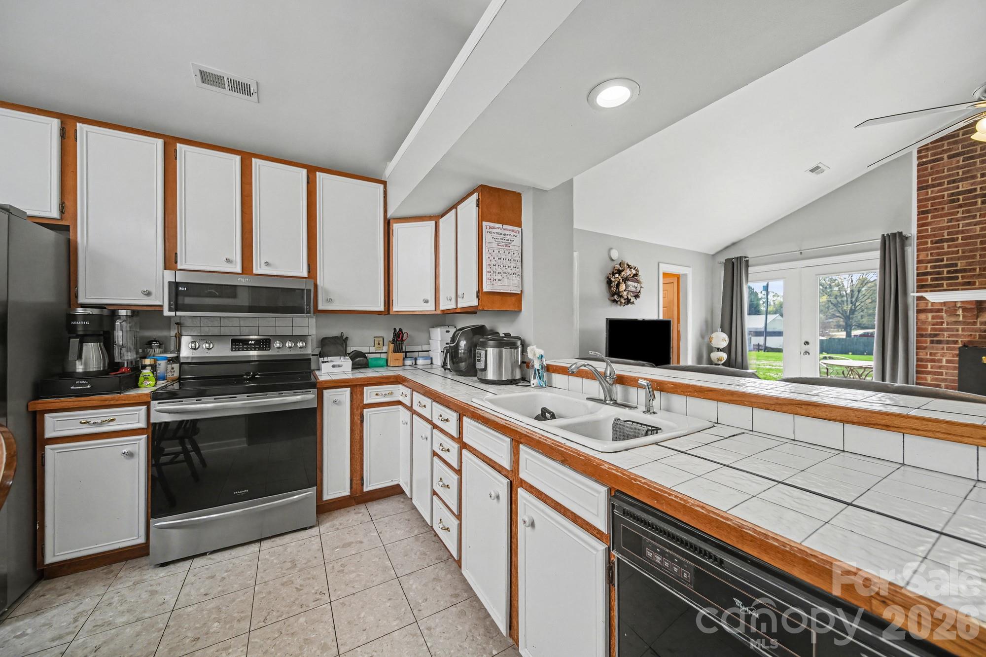 2020 Fieldridge Lane — Monroe