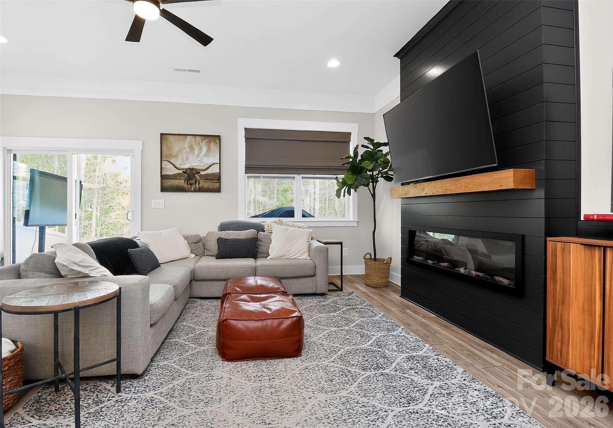 1101 Masefield Avenue — Matthews