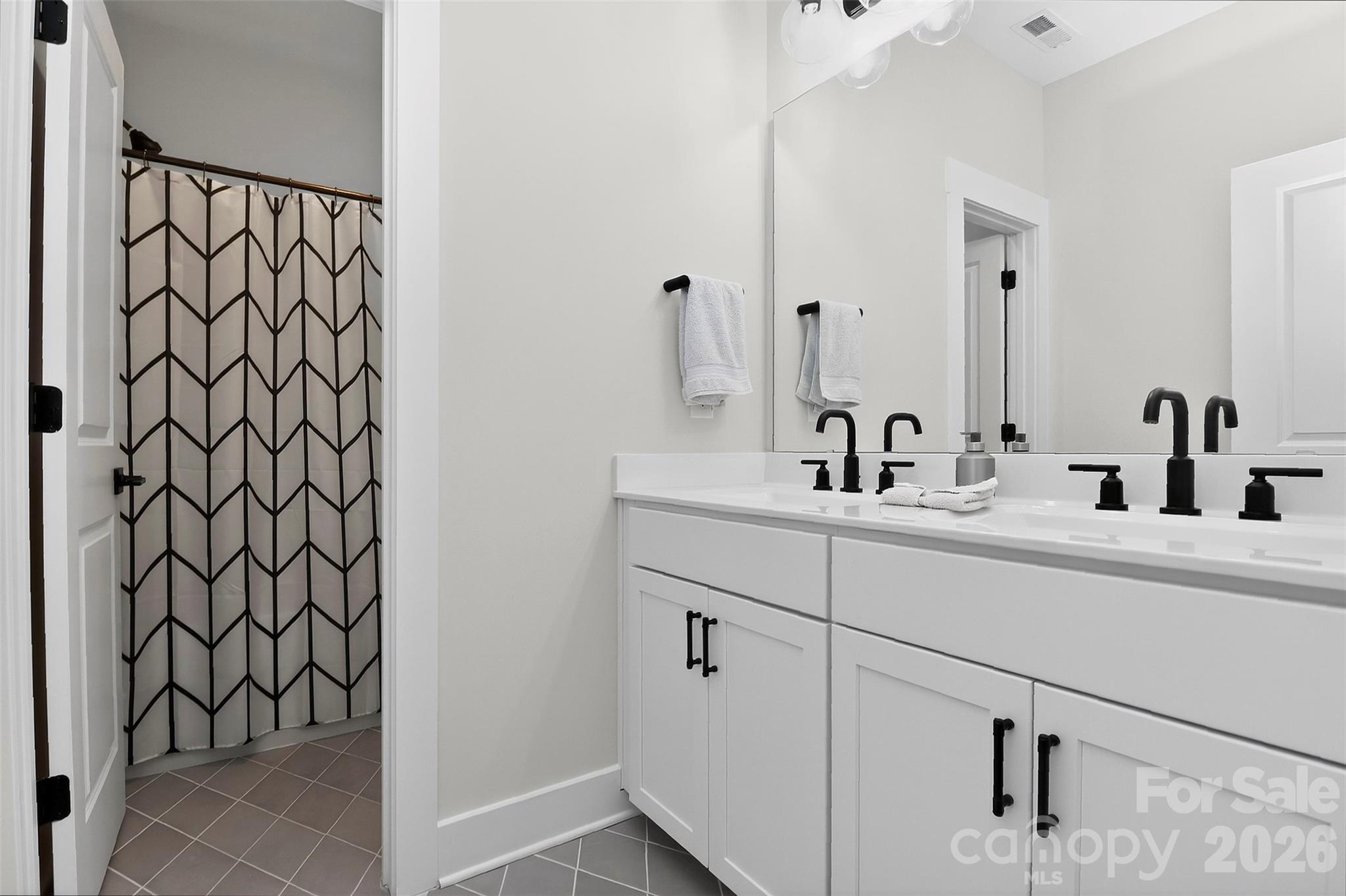 1101 Masefield Avenue — Matthews