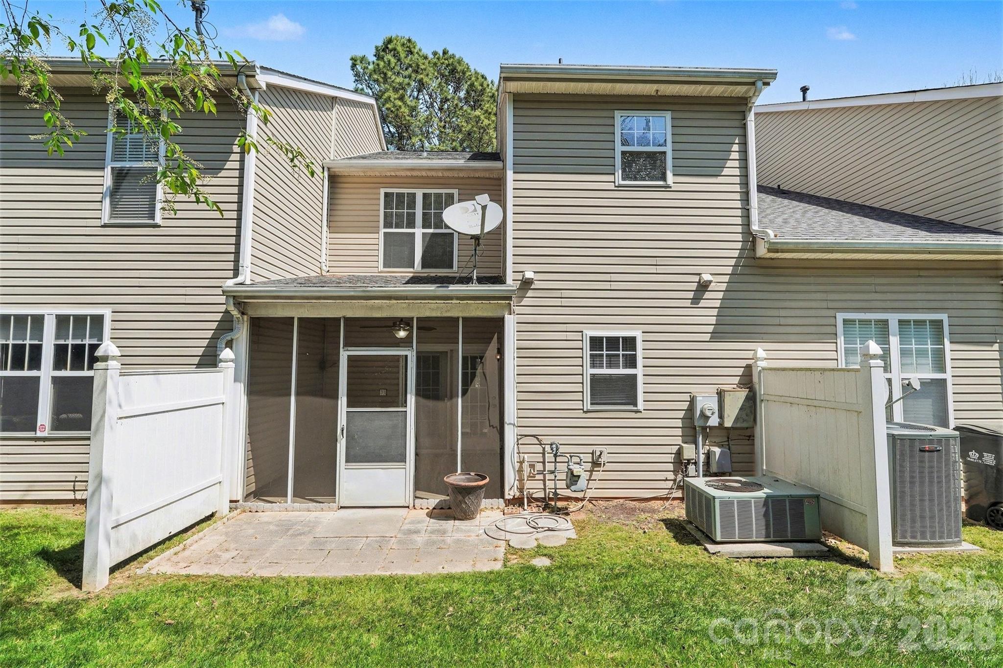 16914 Commons Creek Drive — Charlotte