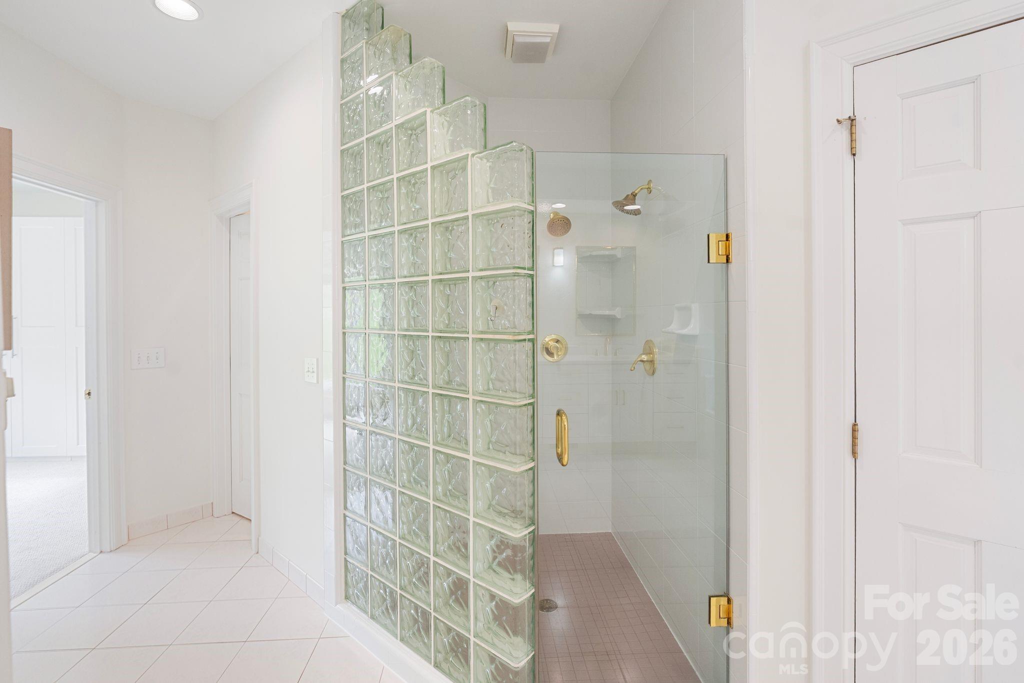 141 Grand Bay Drive — Mooresville