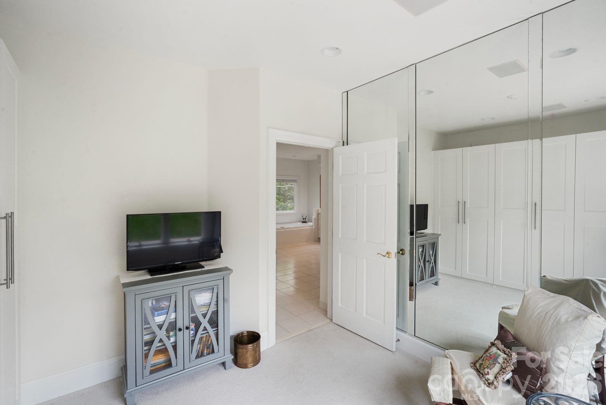 141 Grand Bay Drive — Mooresville