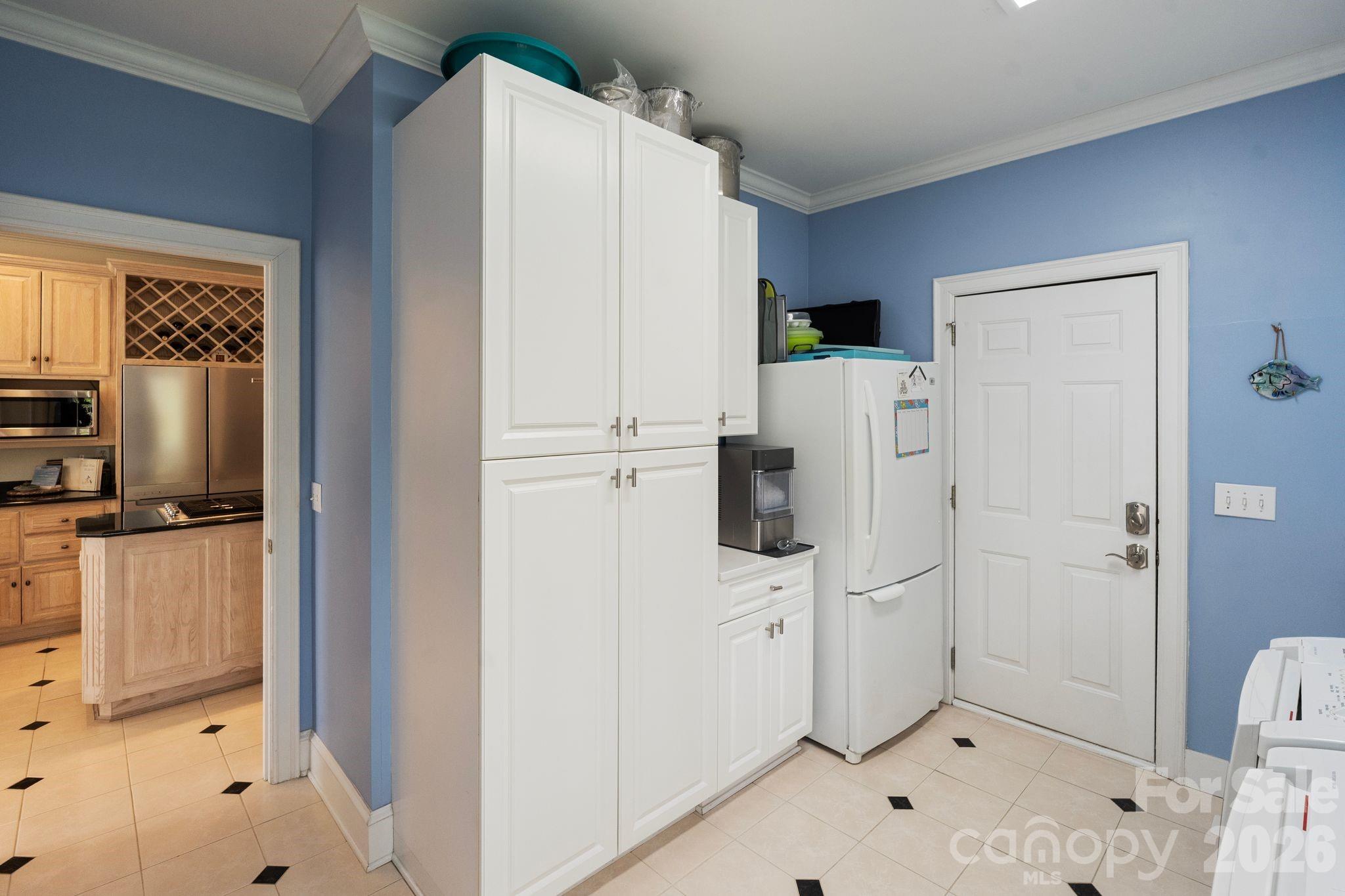 141 Grand Bay Drive — Mooresville