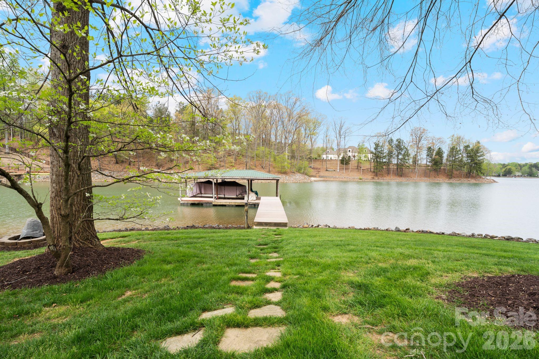 141 Grand Bay Drive — Mooresville