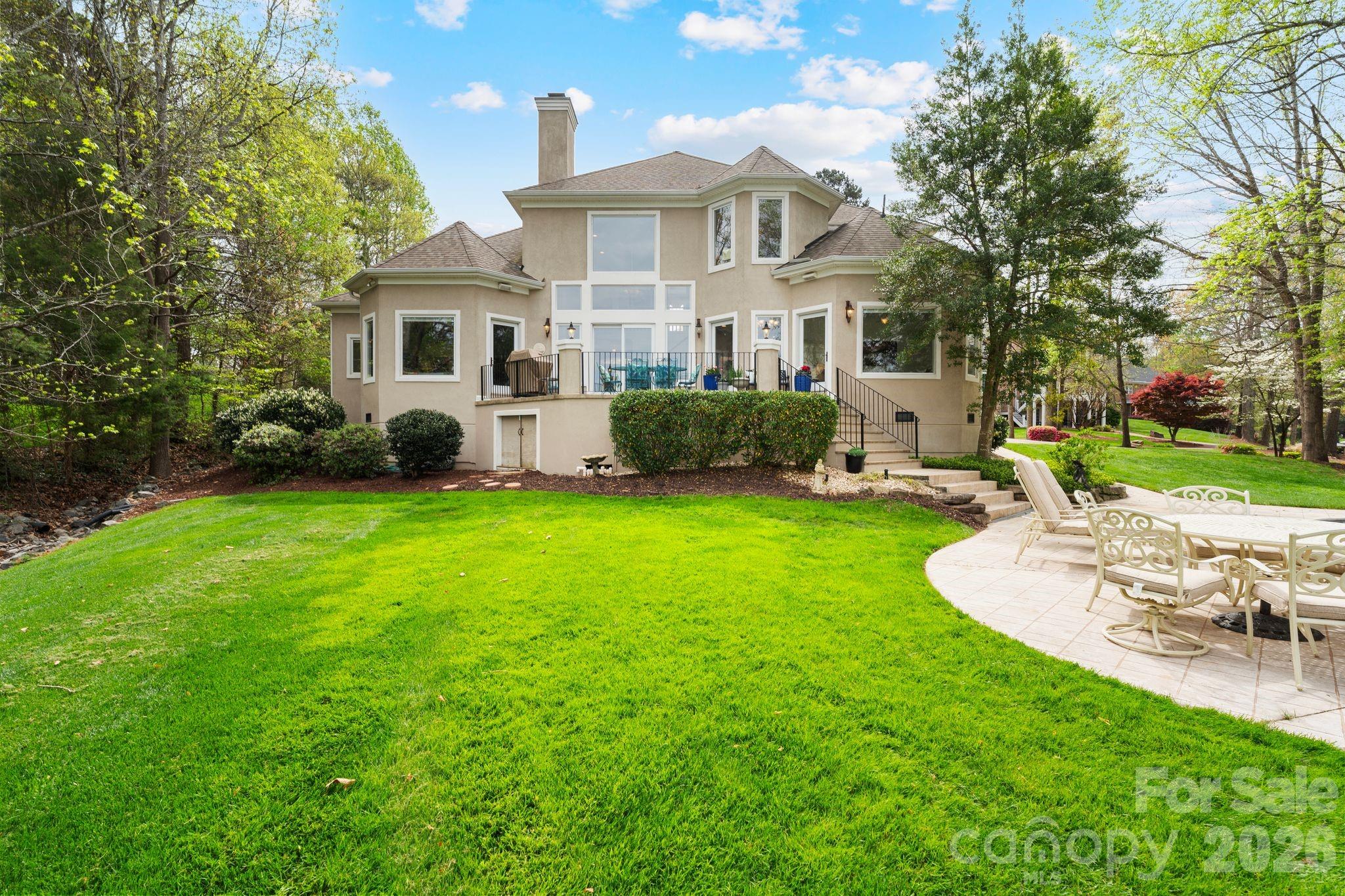 141 Grand Bay Drive — Mooresville