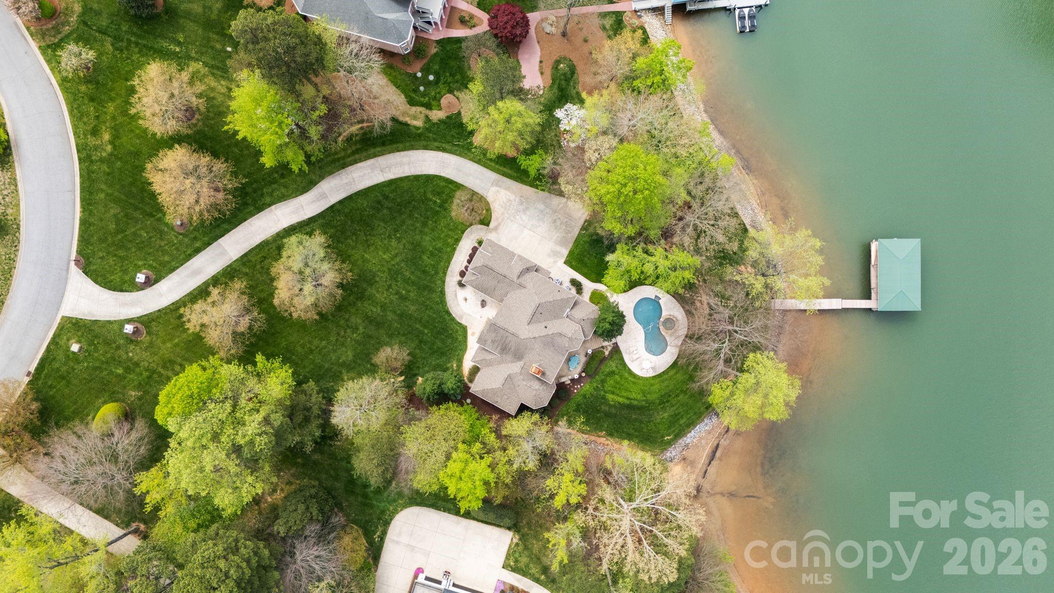 141 Grand Bay Drive — Mooresville