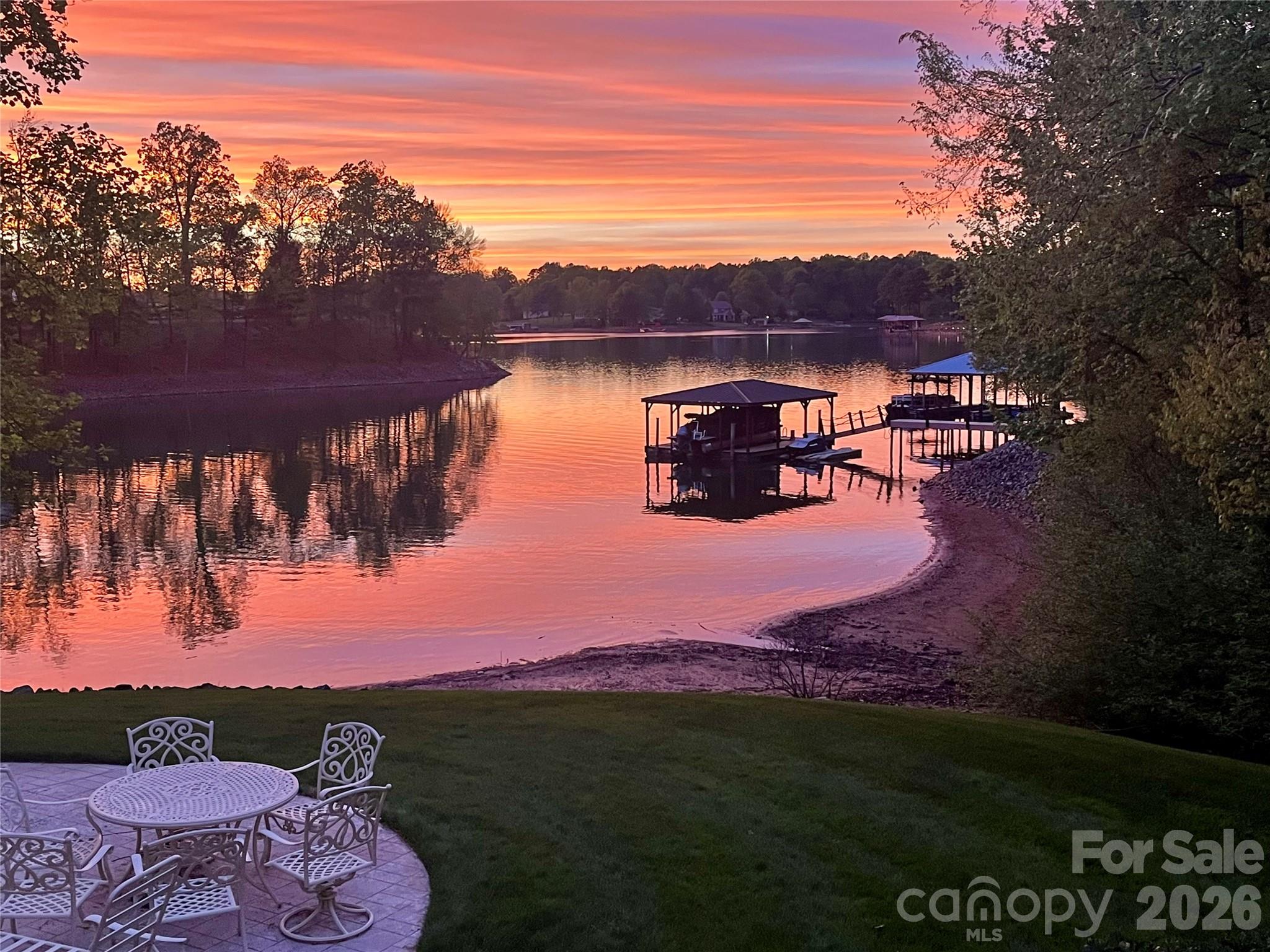 141 Grand Bay Drive — Mooresville