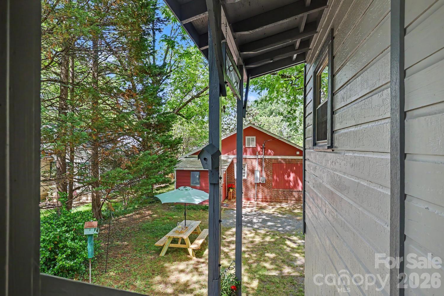 1012 E 35th Street — Charlotte