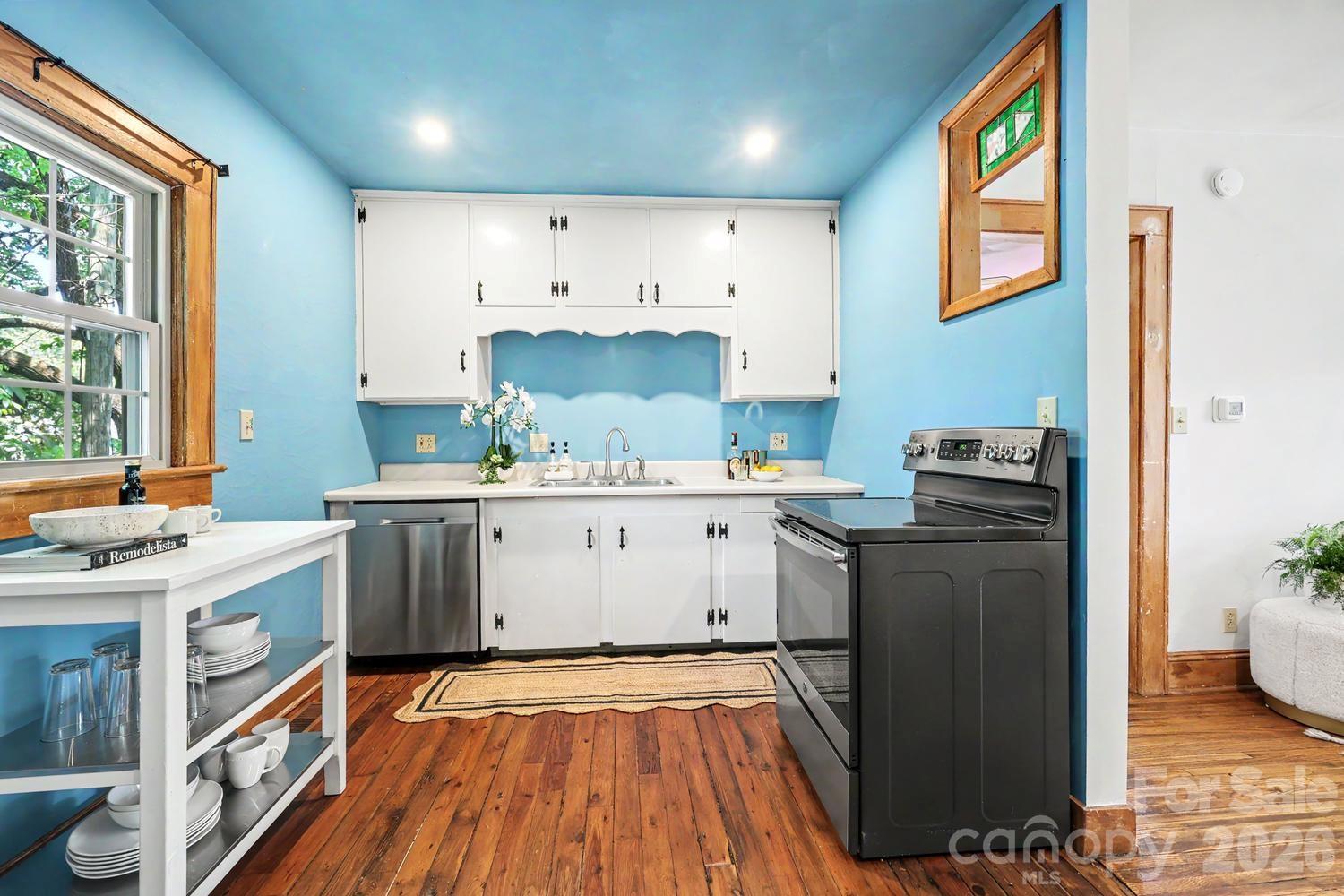 1012 E 35th Street — Charlotte