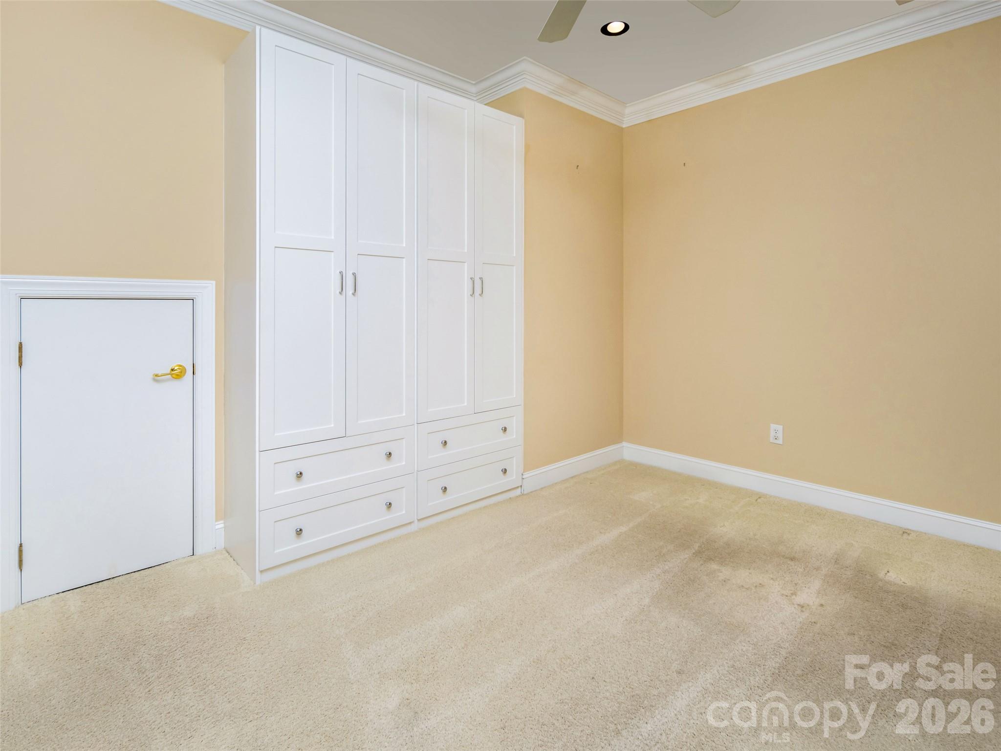 124 Towne Place Drive — Hendersonville